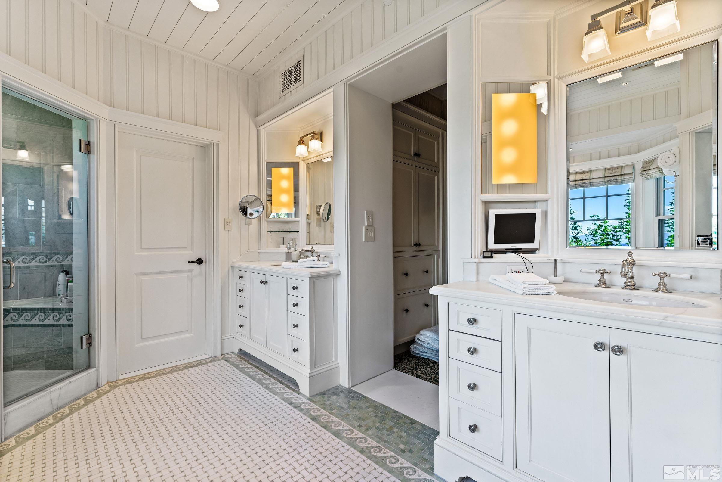 1960 Glenbrook Road Property Photo 19