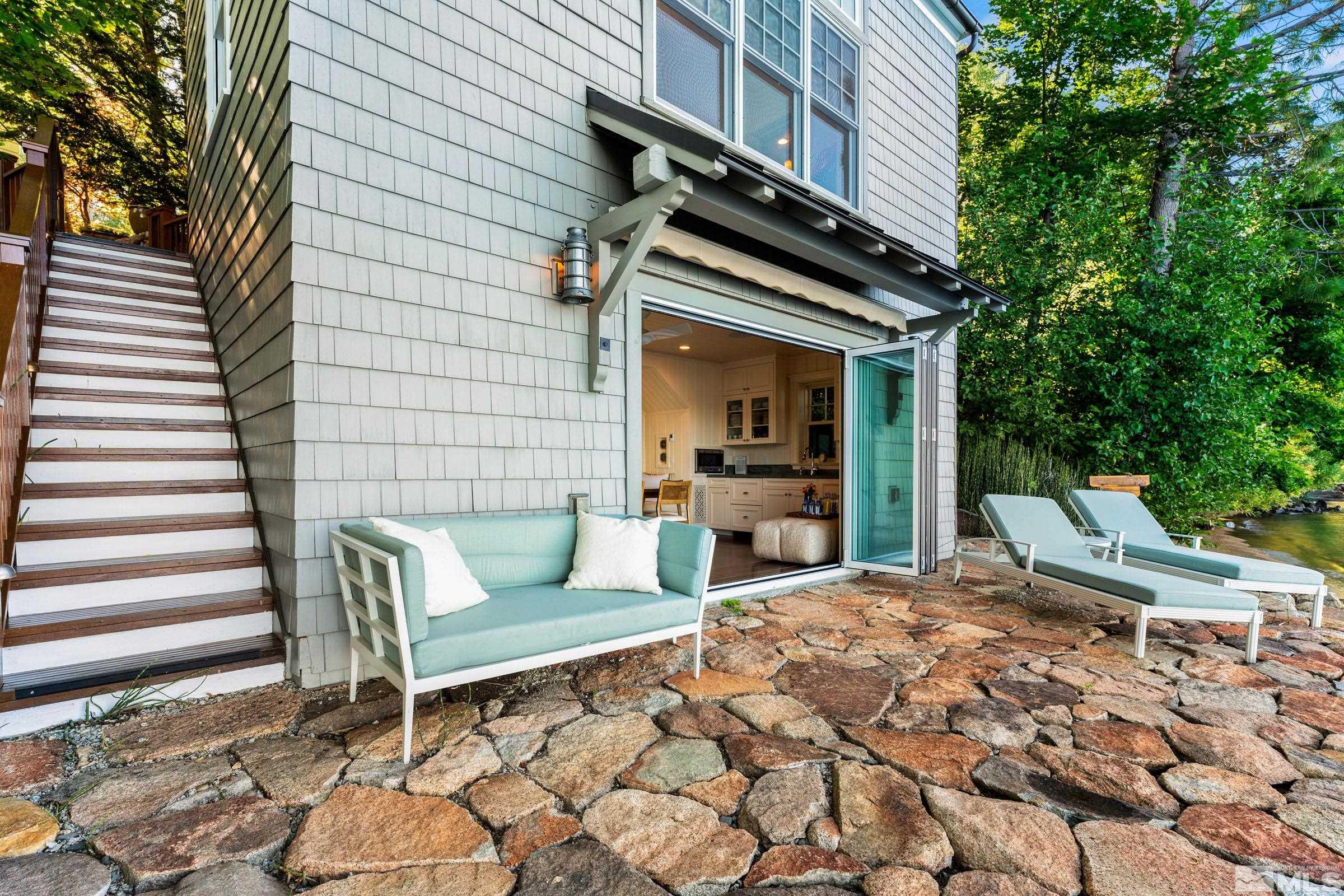 1960 Glenbrook Road Property Photo 26