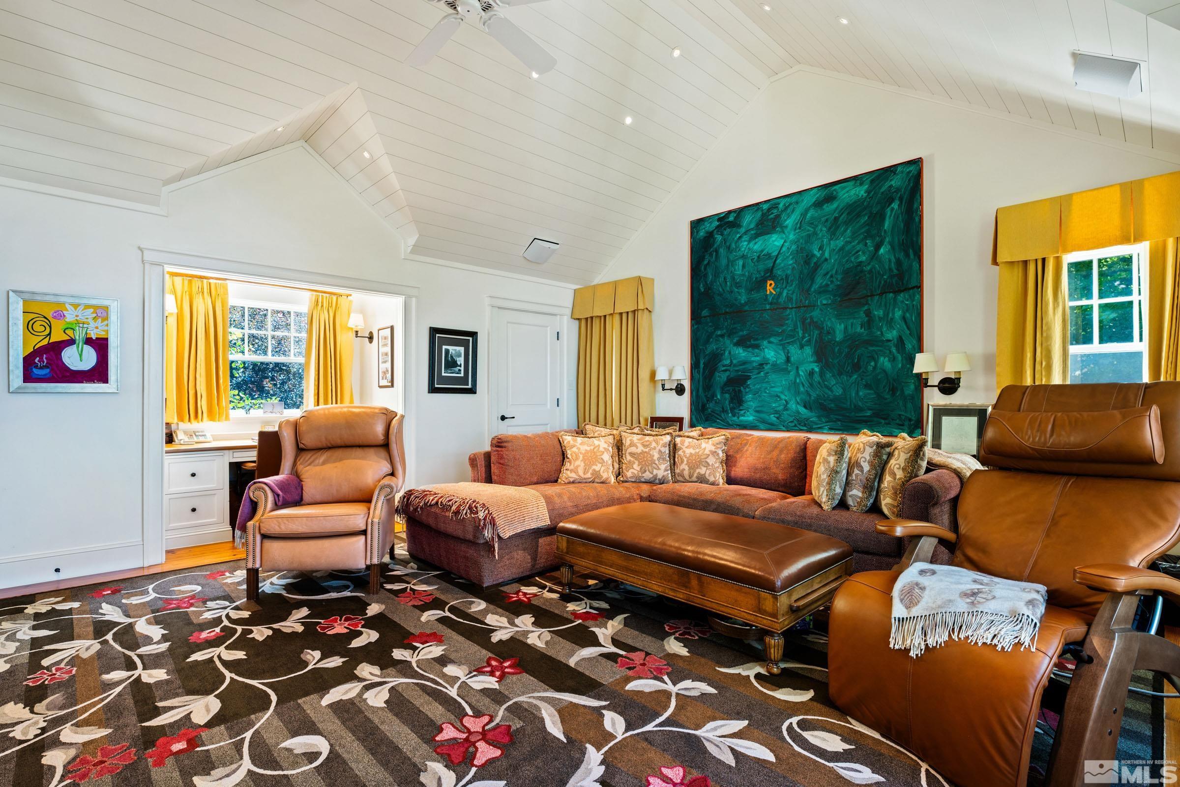 1960 Glenbrook Road Property Photo 31