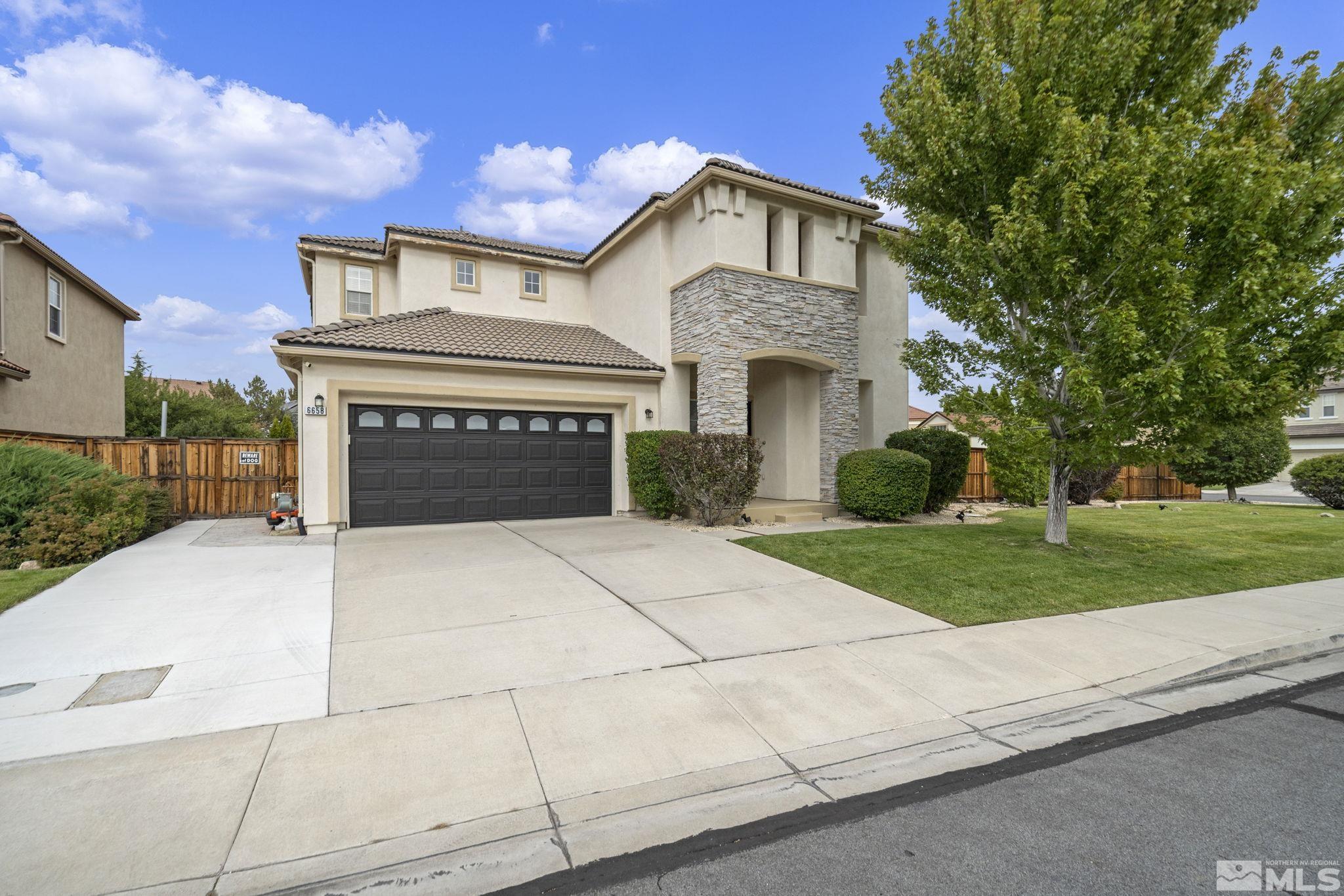 6658 Abbotswood Dr Property Photo 1