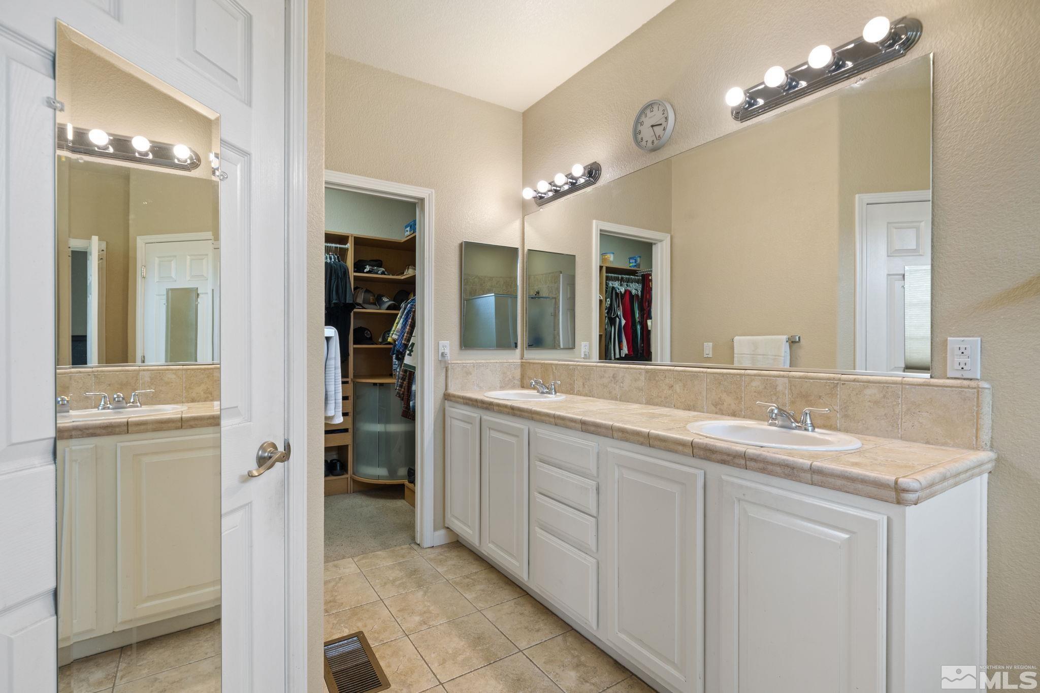 6658 Abbotswood Dr Property Photo 13