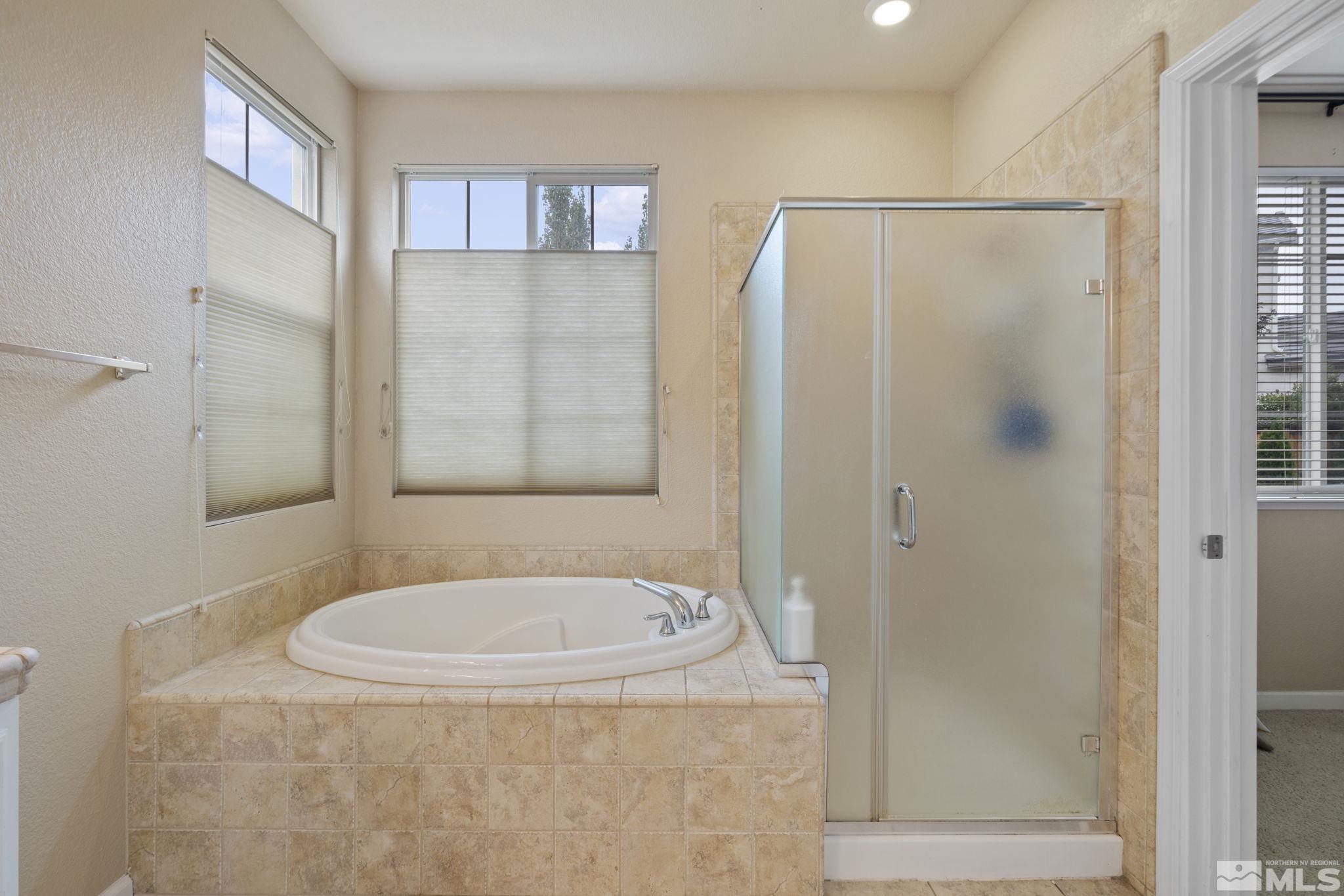 6658 Abbotswood Dr Property Photo 14