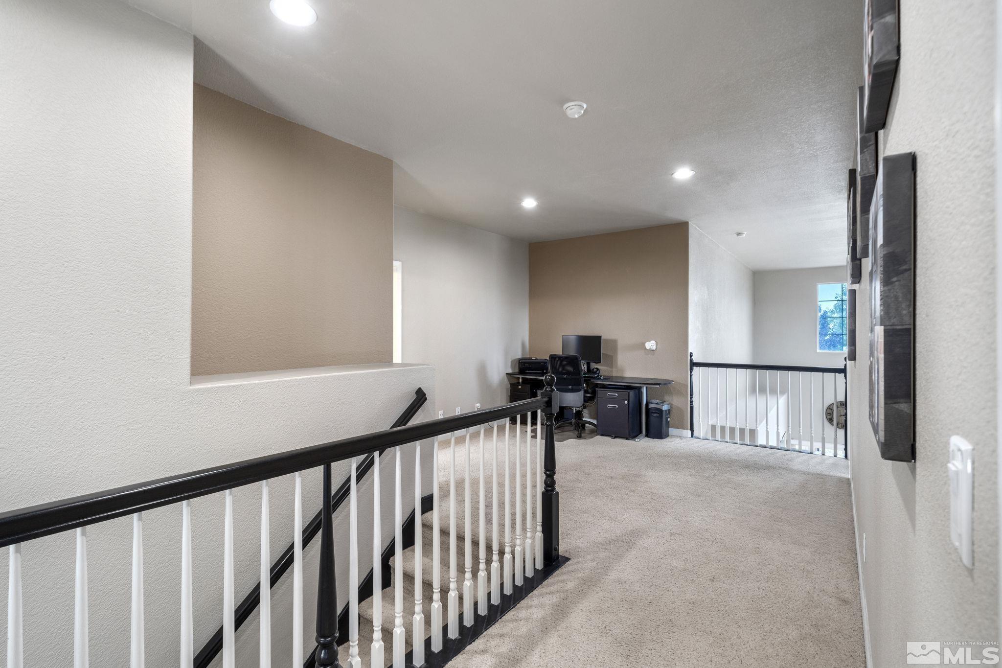 6658 Abbotswood Dr Property Photo 17