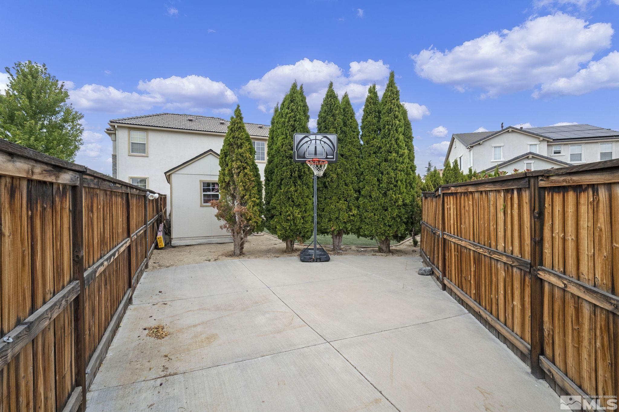 6658 Abbotswood Dr Property Photo 36