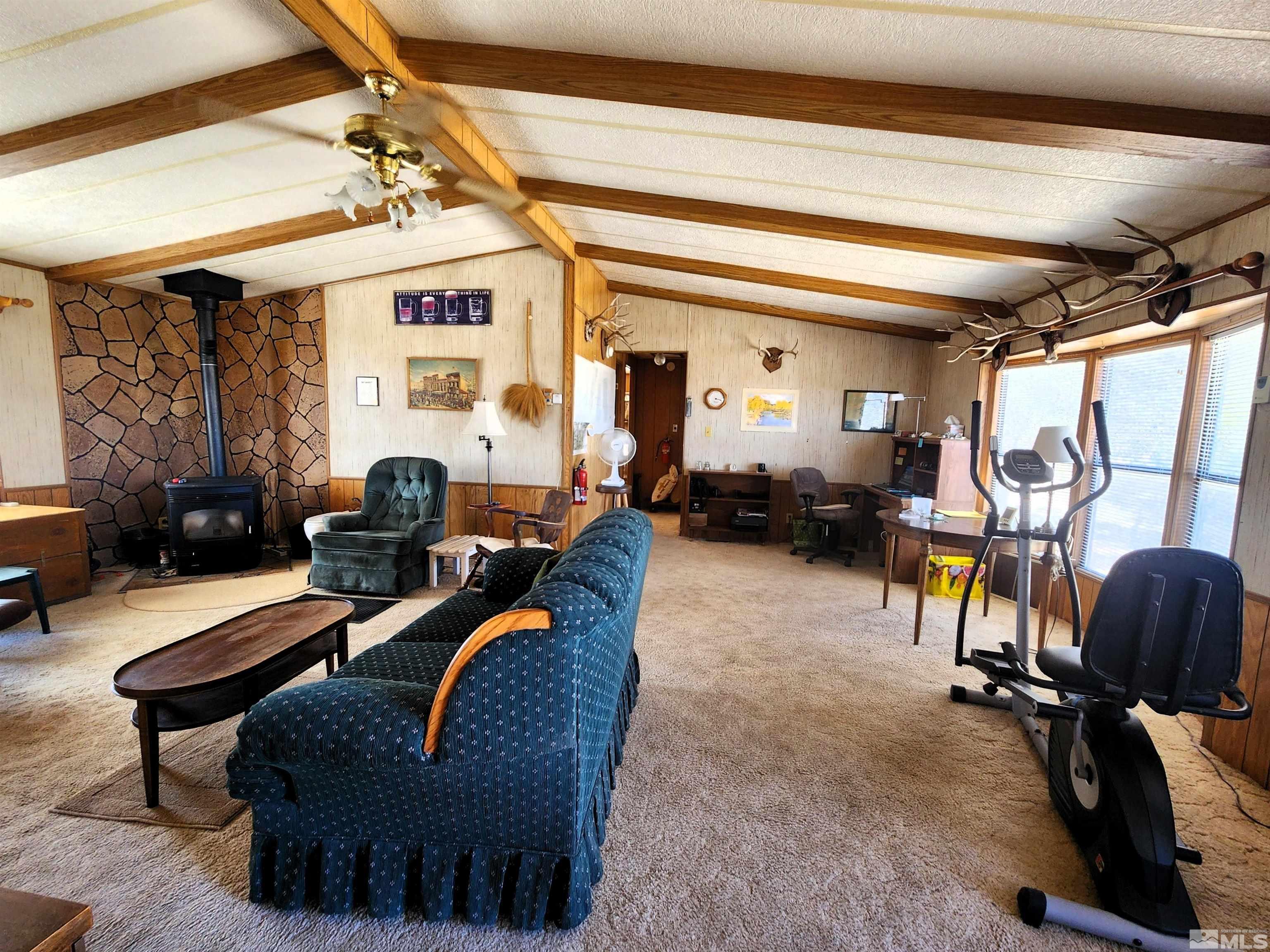 122 Black Hill Rdg Property Photo 14
