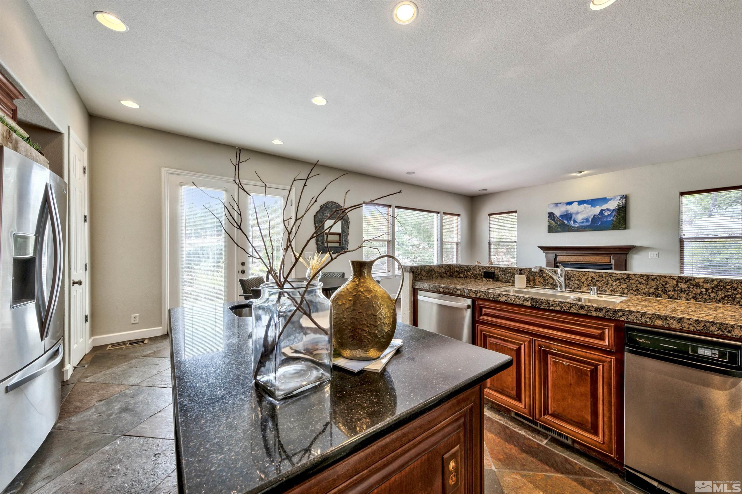 3000 Granite Pointe Dr Property Photo 13