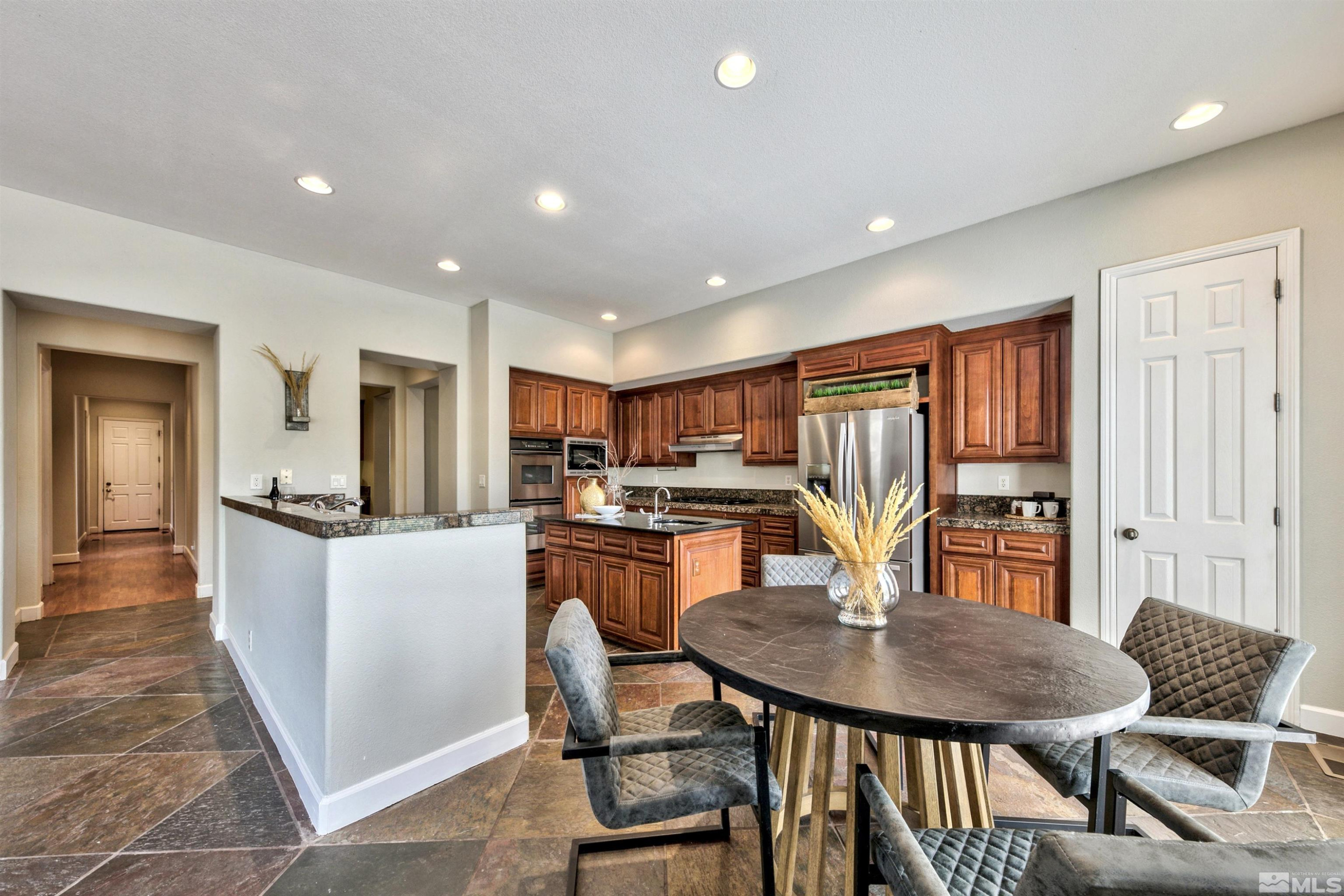 3000 Granite Pointe Dr Property Photo 14