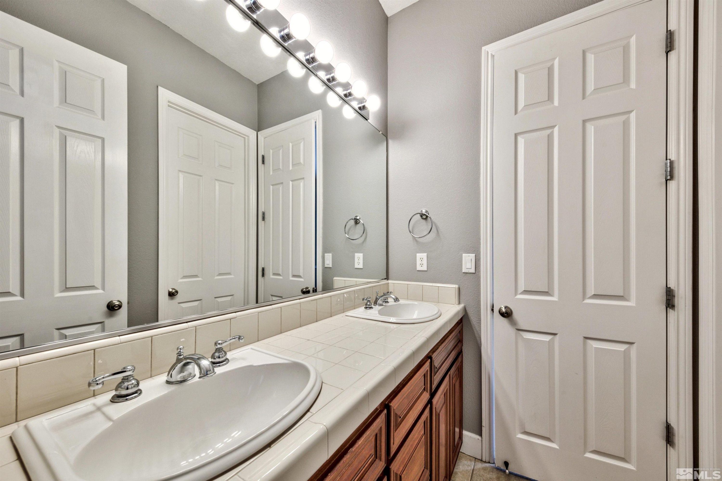 3000 Granite Pointe Dr Property Photo 21