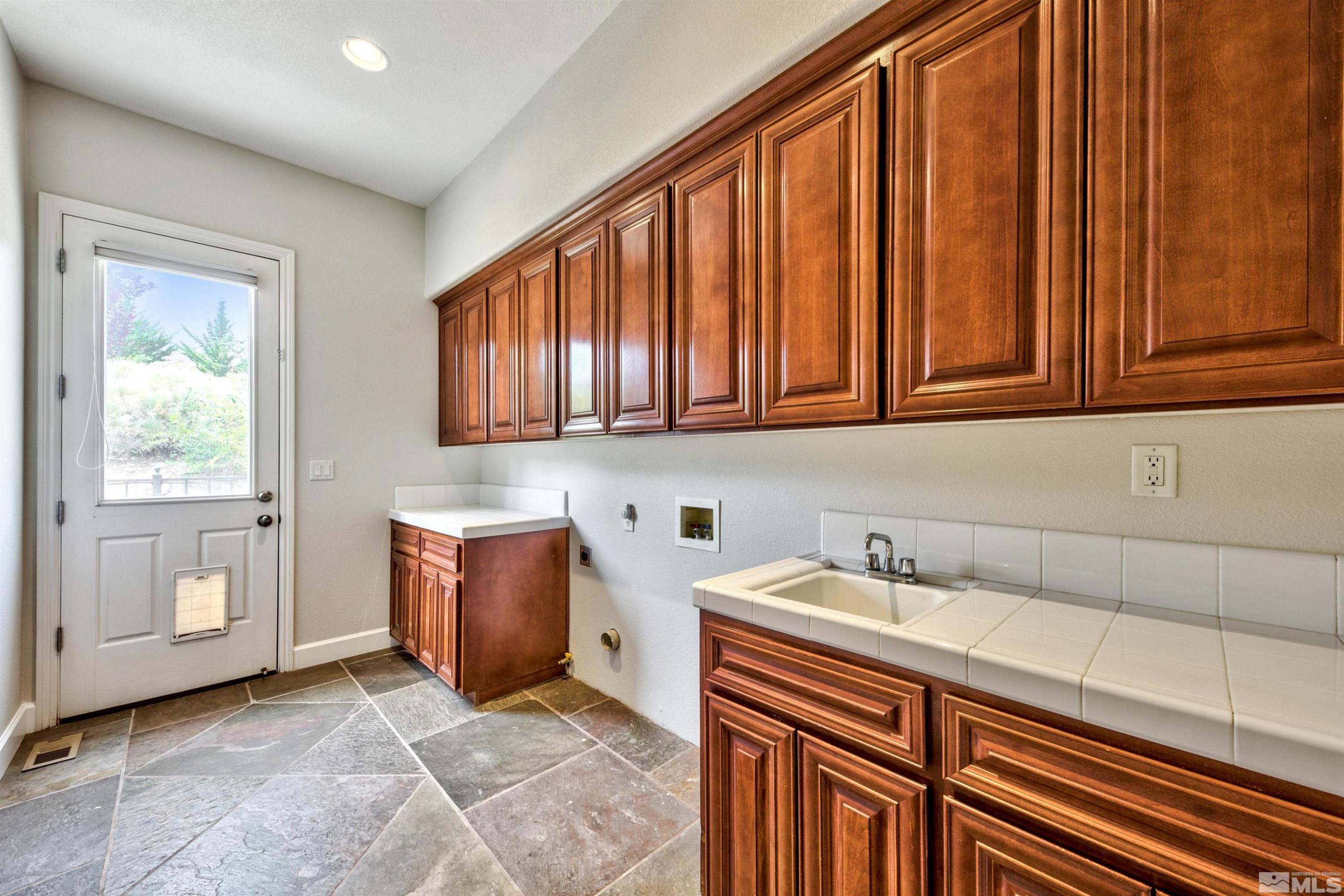 3000 Granite Pointe Dr Property Photo 26