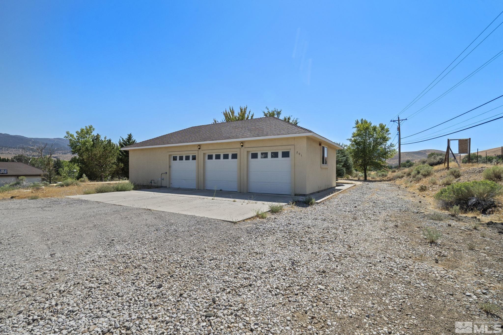 201 Rhodes Road Property Photo 1