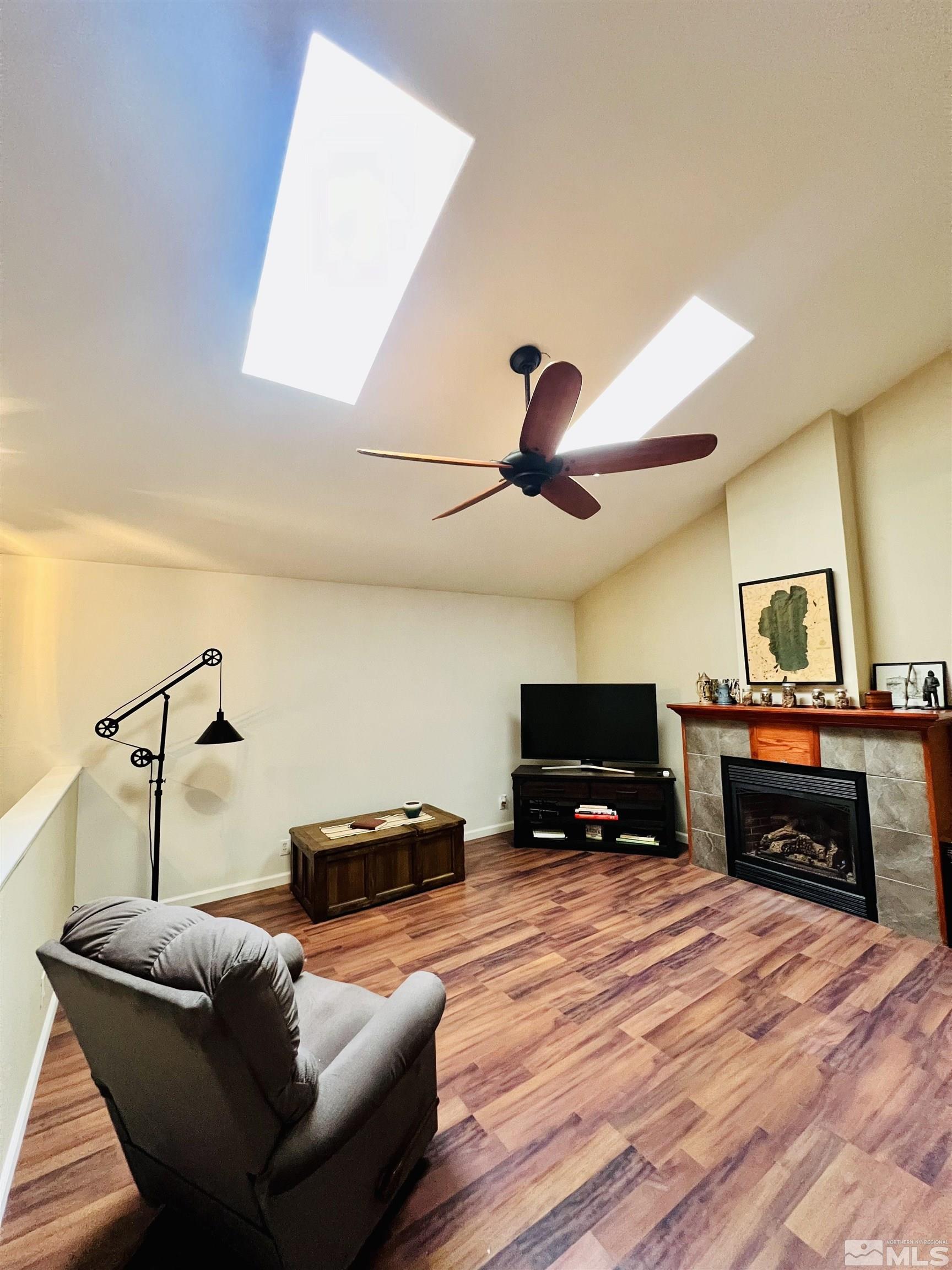 1020 Aspen Grove Circle Property Photo 4