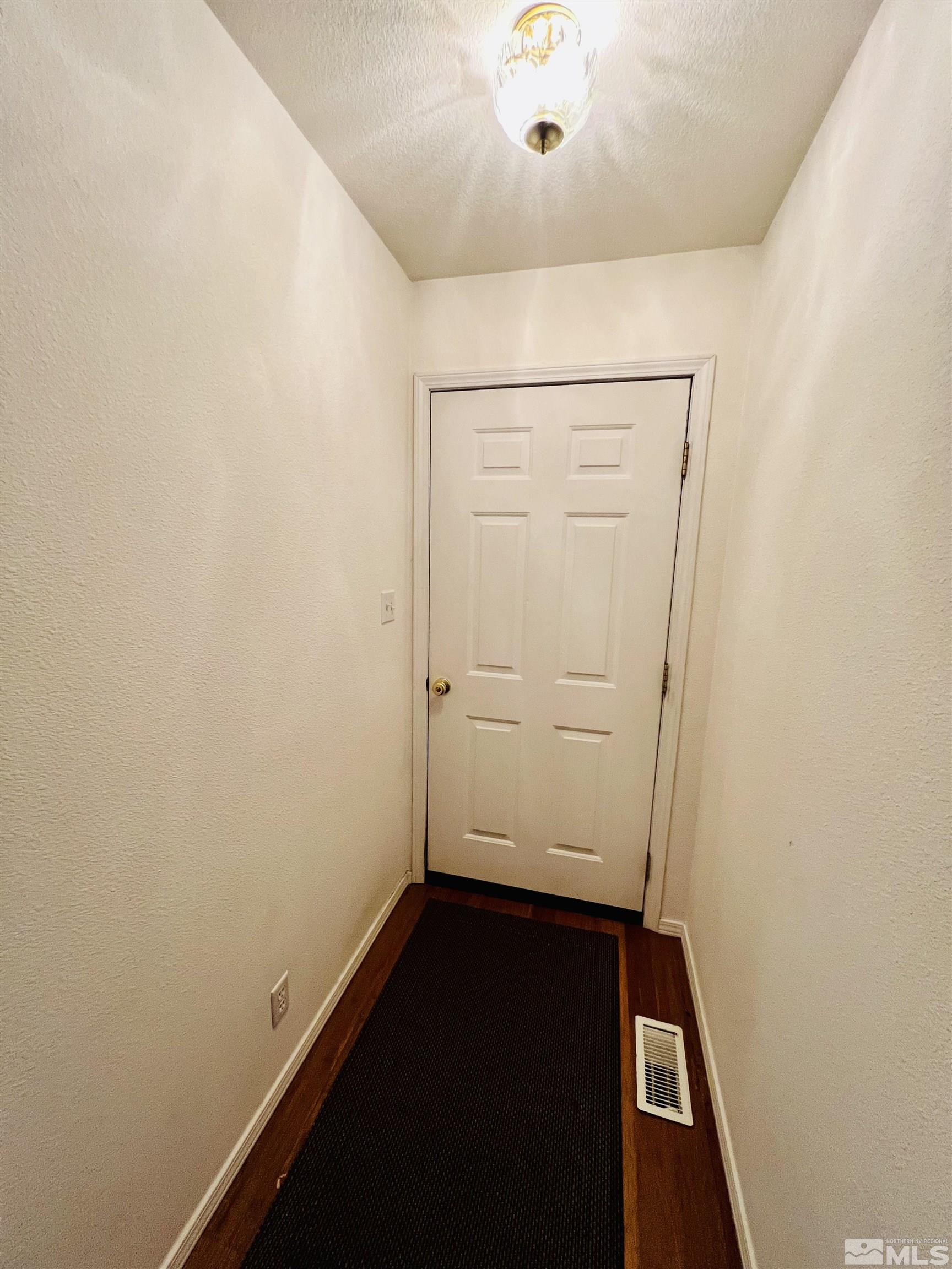 1020 Aspen Grove Circle Property Photo 30