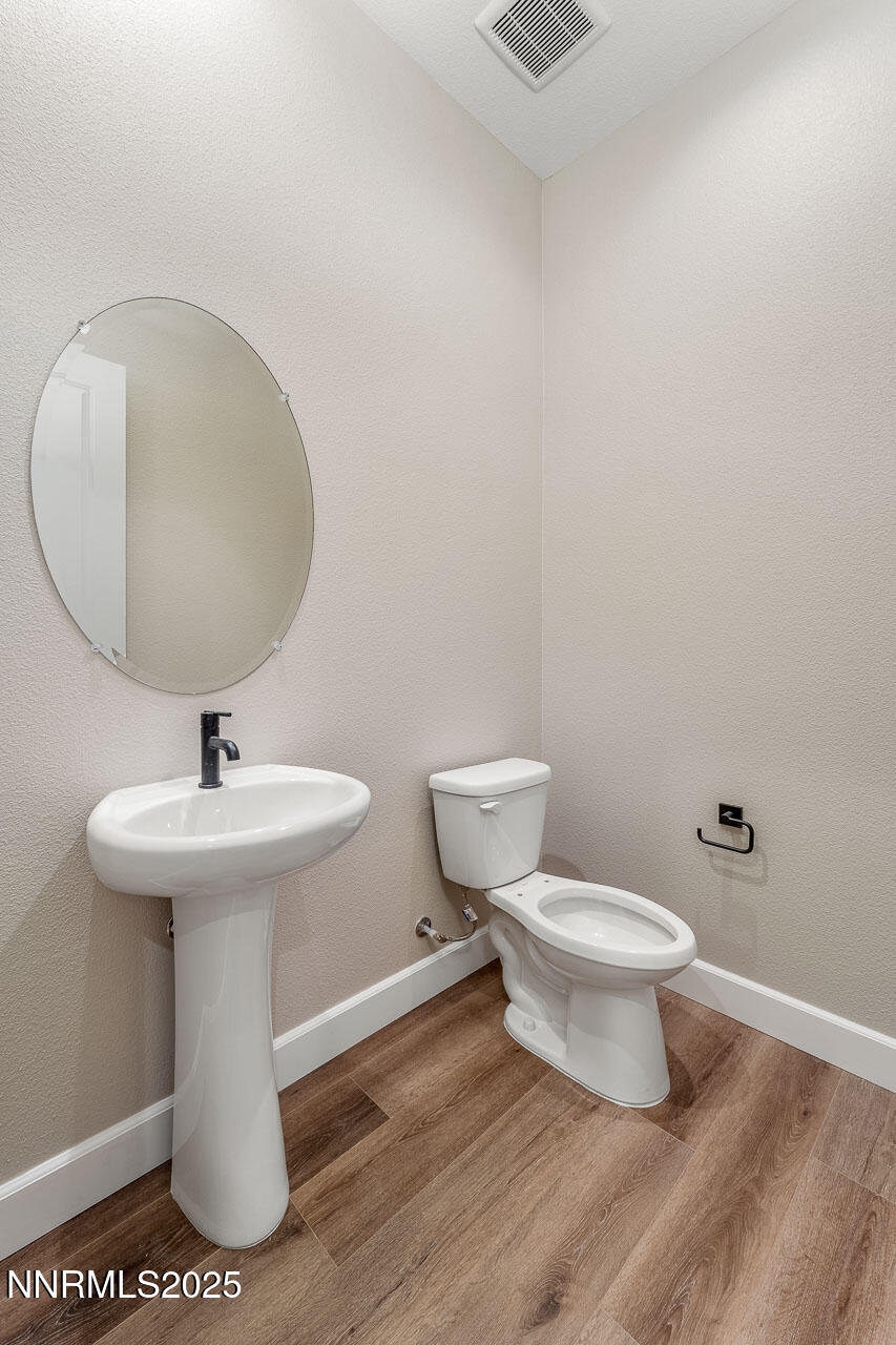 186 Commodore Drive Property Photo 16