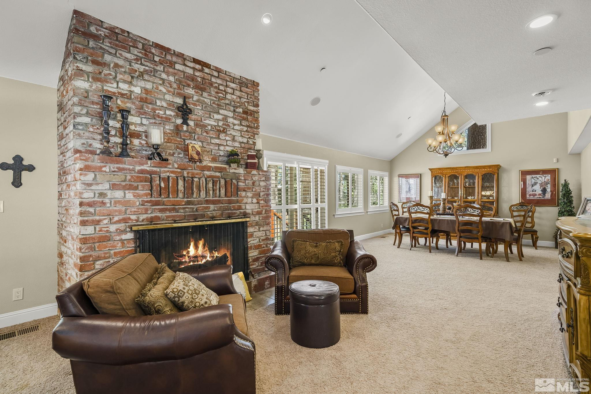 1030 Lynn Way Property Photo 11