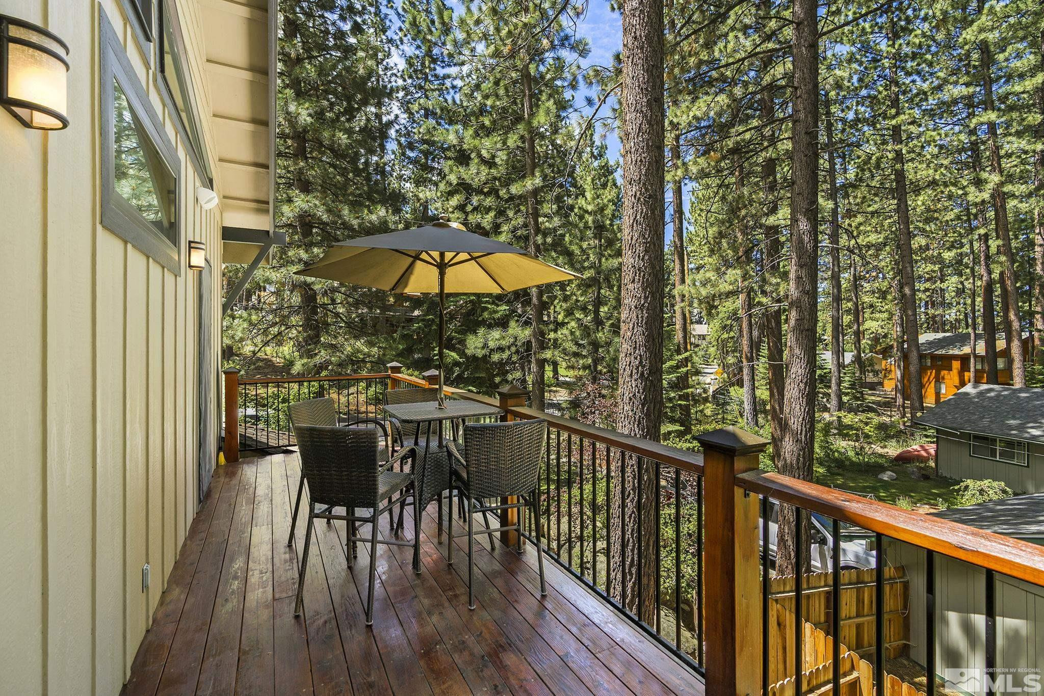 1030 Lynn Way Property Photo 32