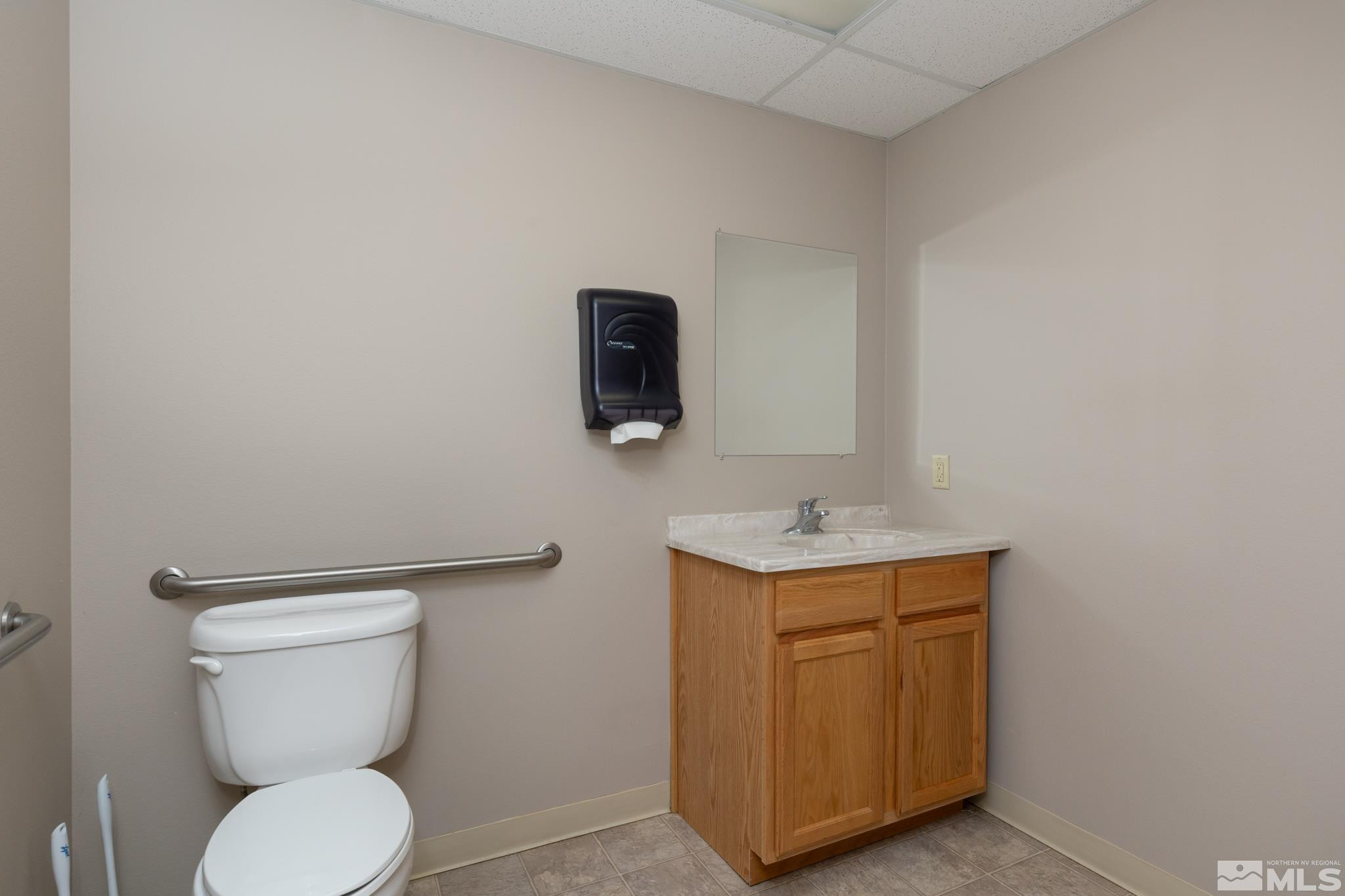 1750 Manzanita Lane Property Photo 7