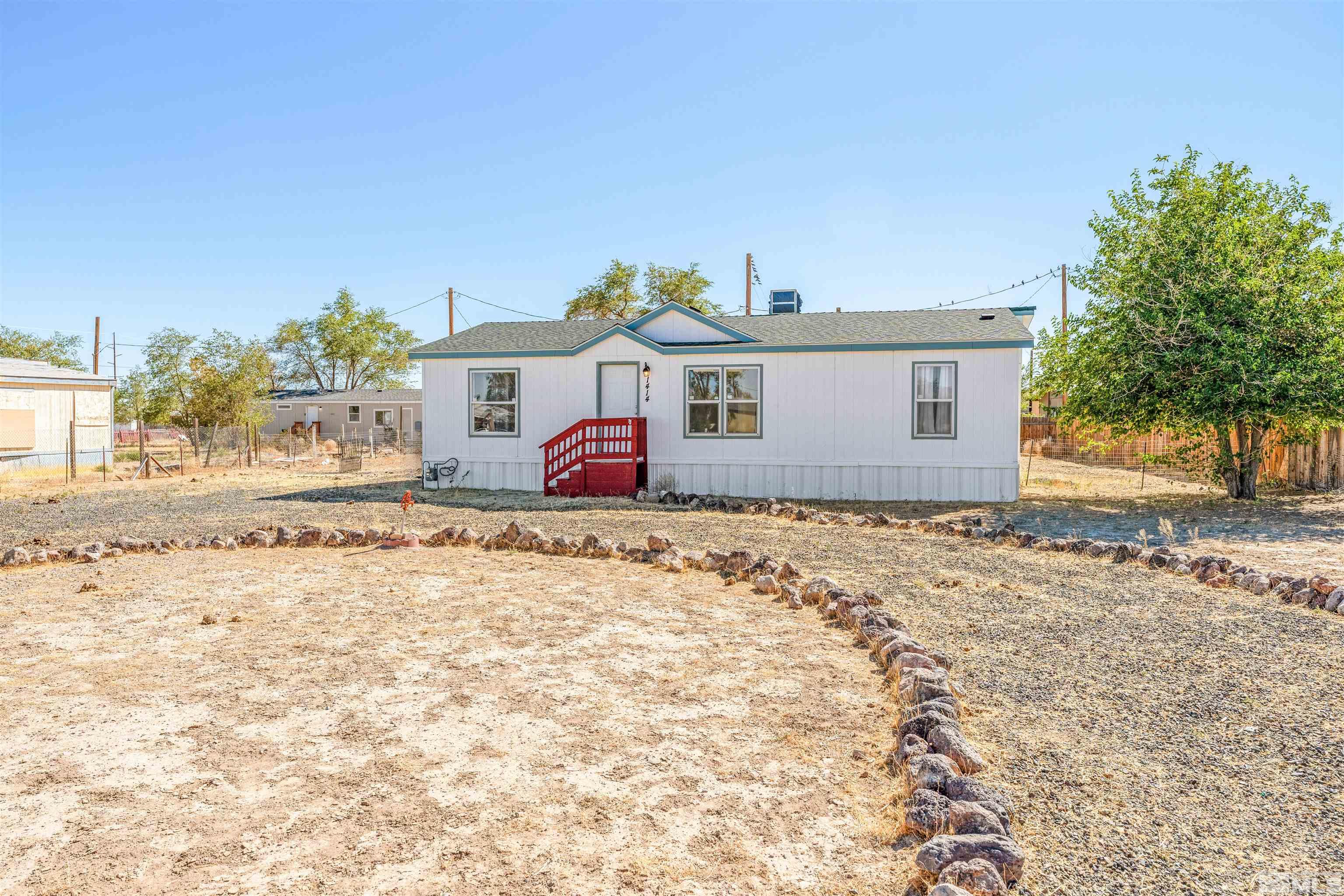 1414 Lahontan St Property Photo 1
