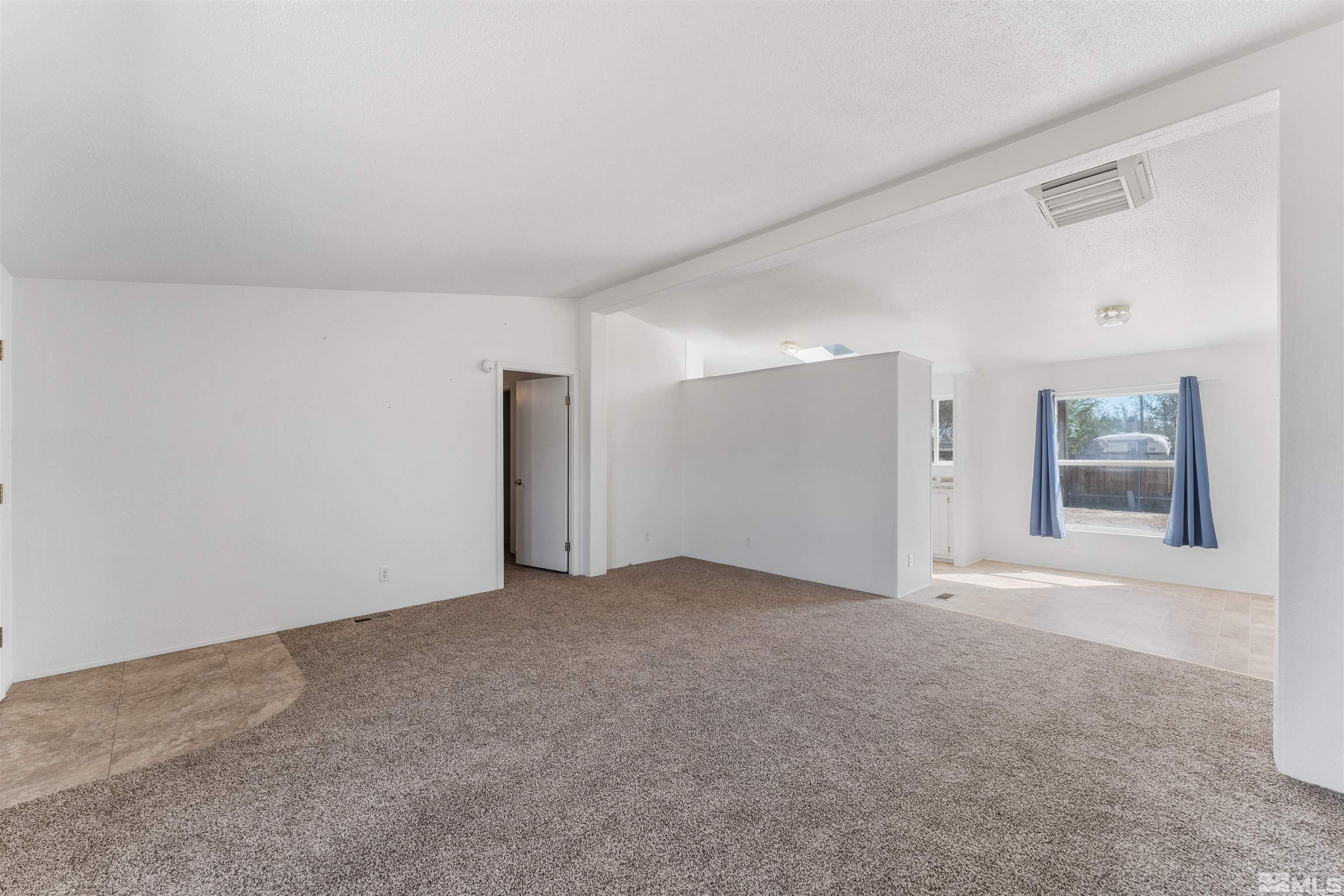 1414 Lahontan Drive Property Photo 4