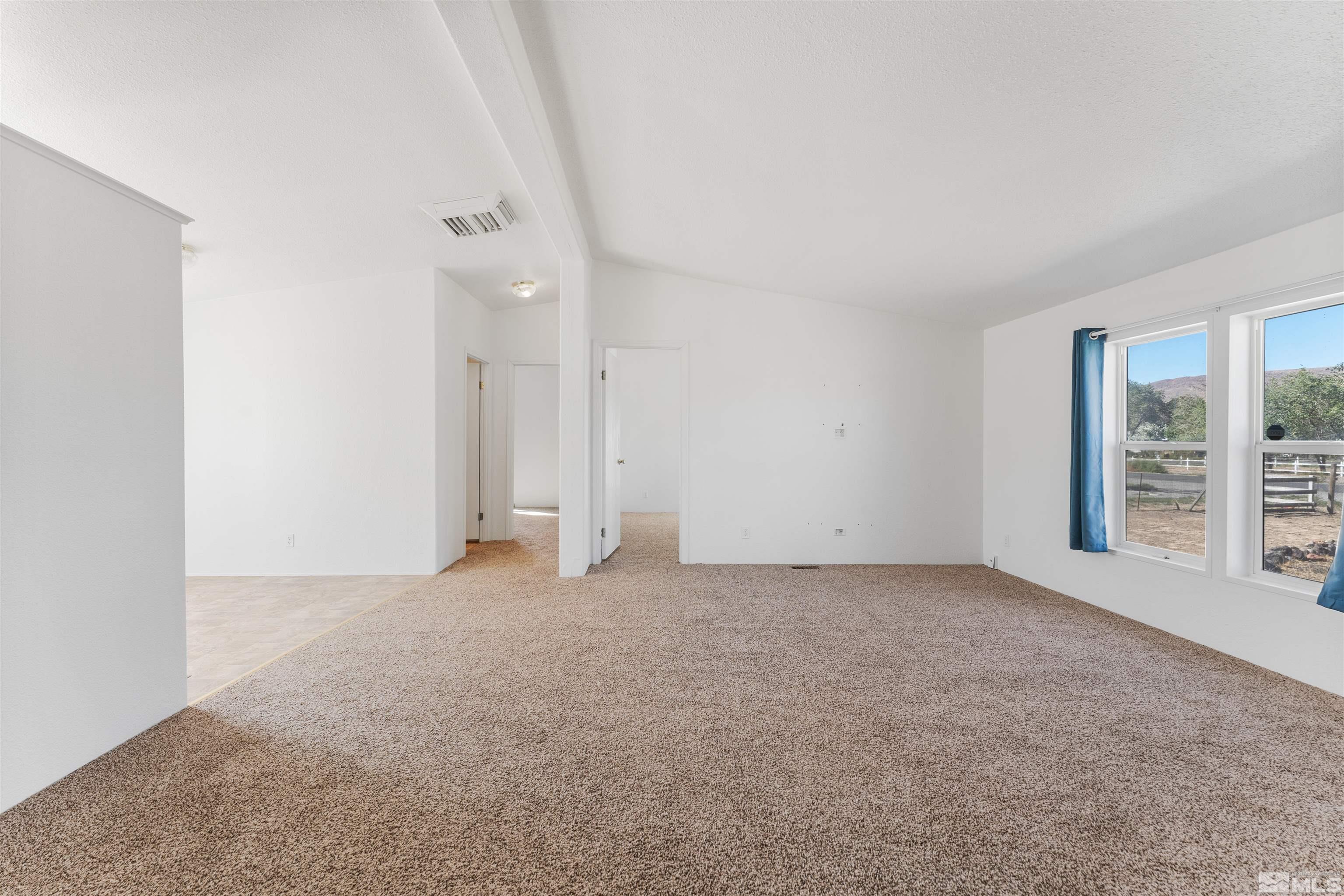 1414 Lahontan Drive Property Photo 7