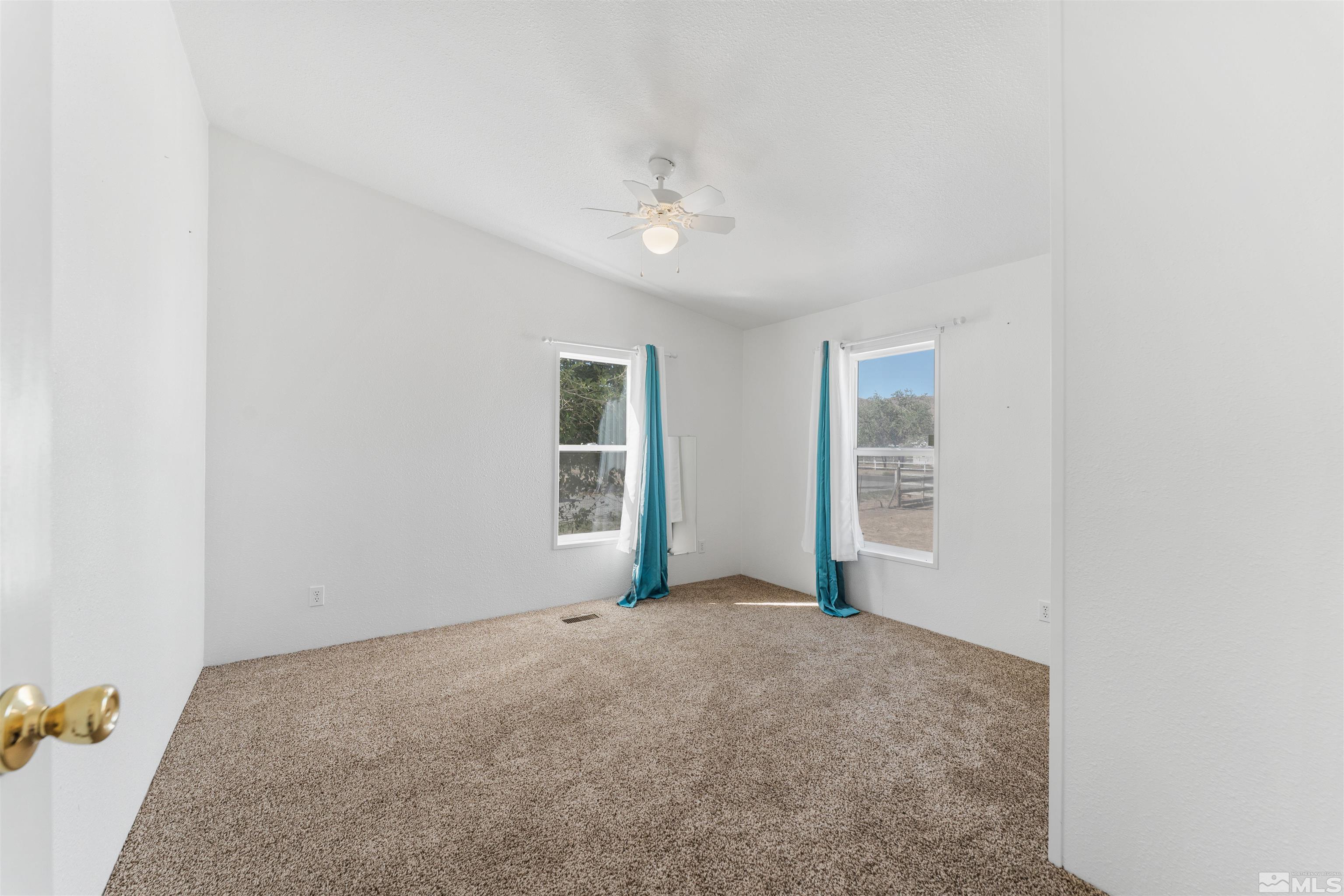 1414 Lahontan Drive Property Photo 20