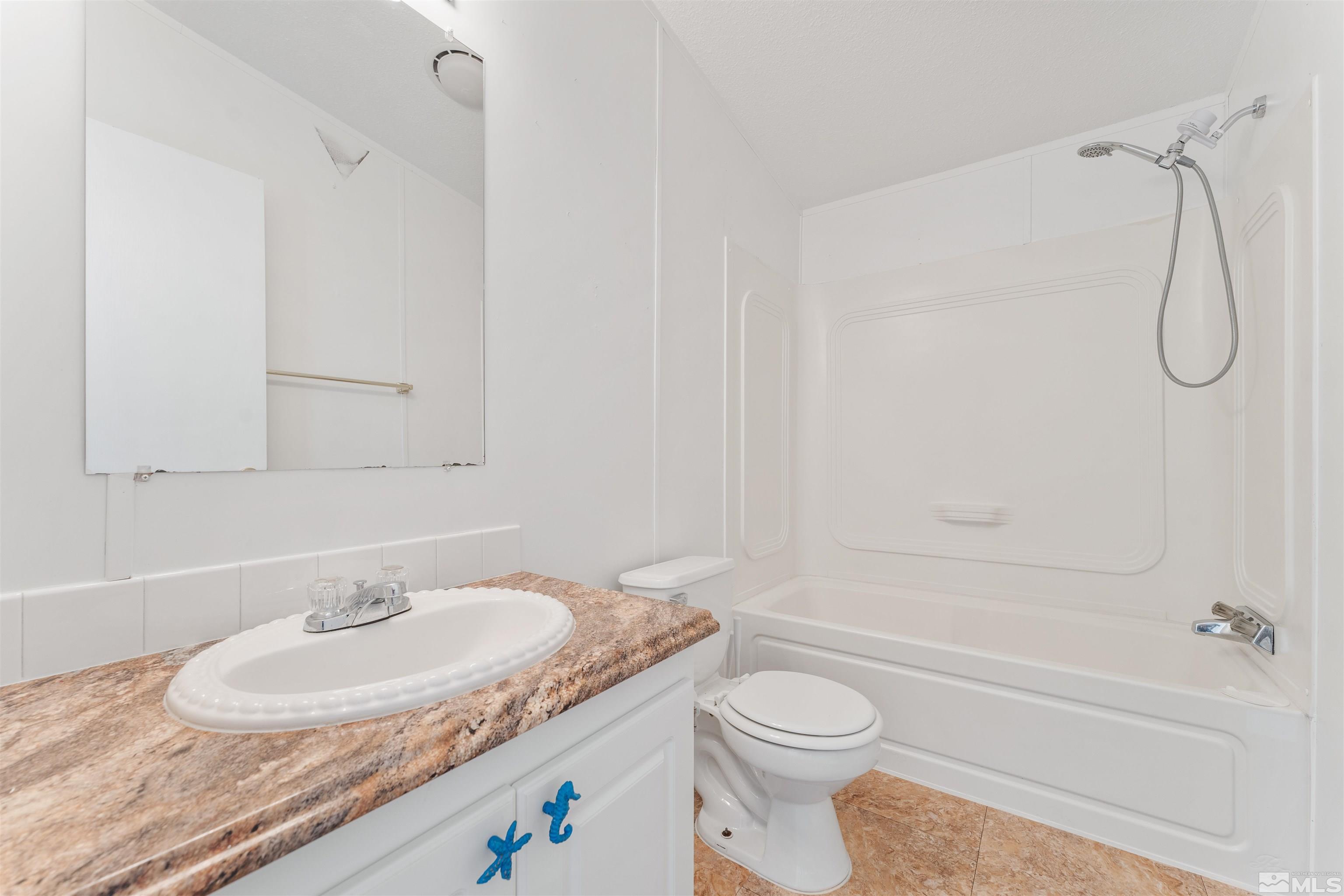 1414 Lahontan Drive Property Photo 21