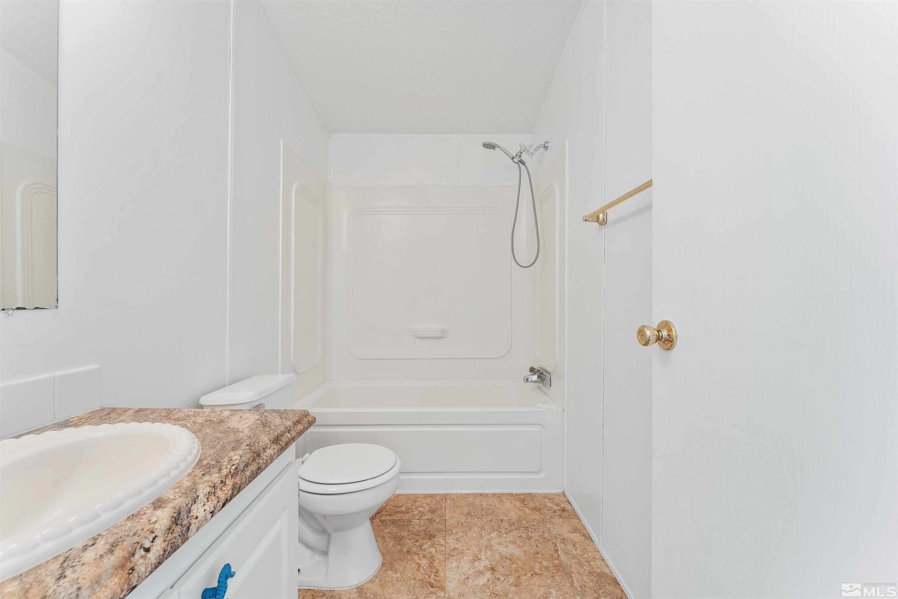 1414 Lahontan Drive Property Photo 22