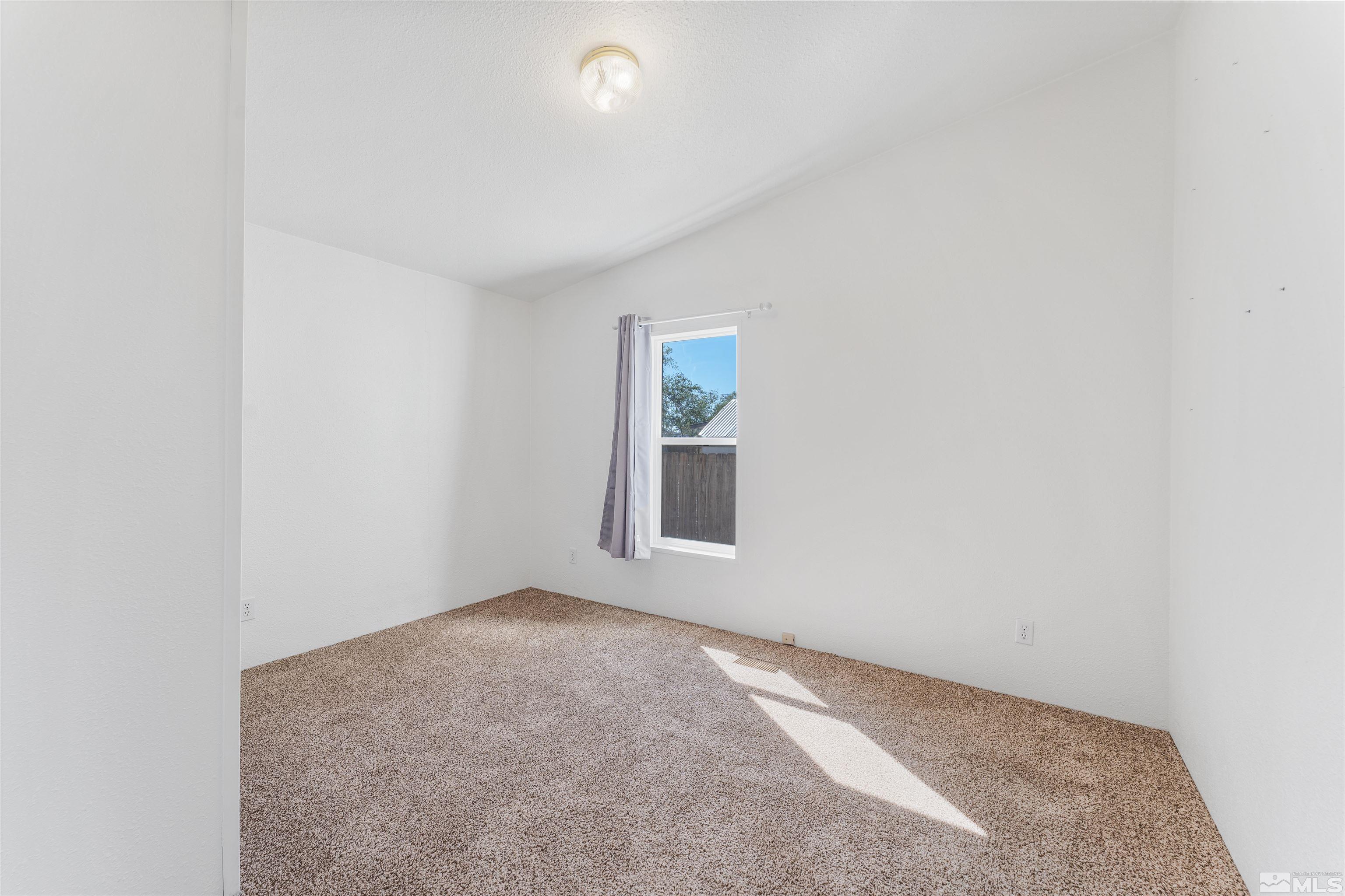 1414 Lahontan Drive Property Photo 24