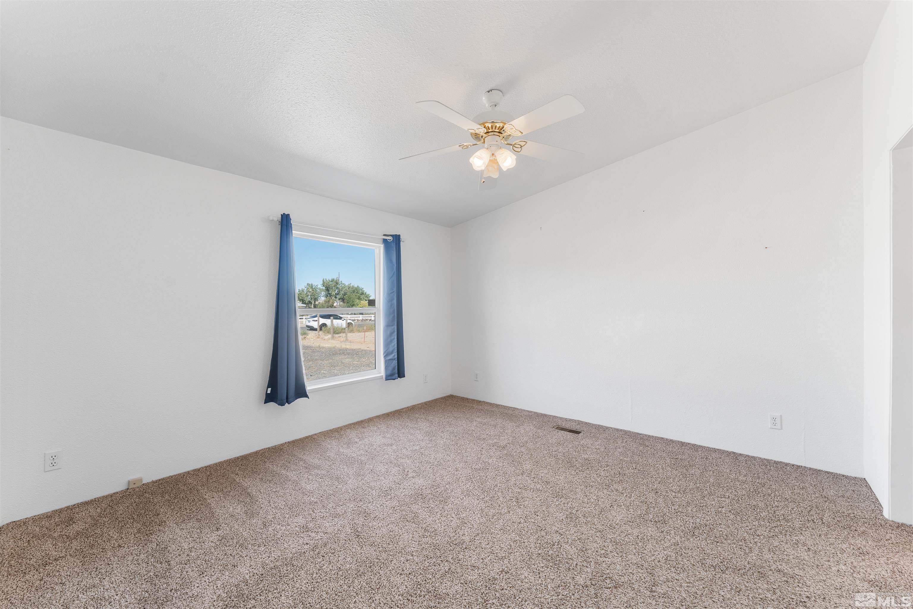1414 Lahontan Drive Property Photo 28