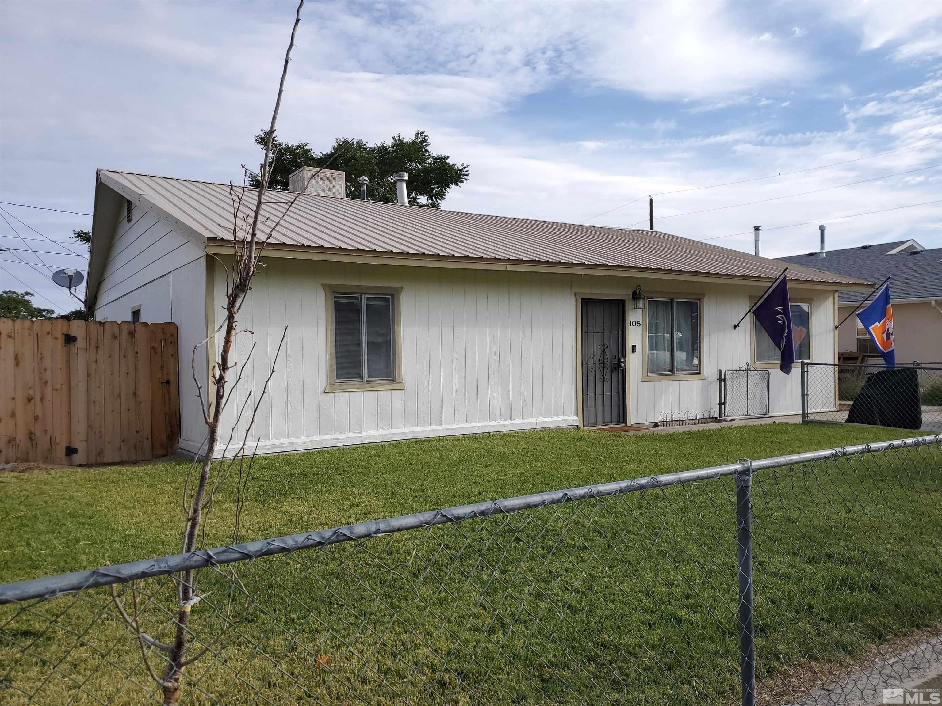 105 4th Street Property Photo 1