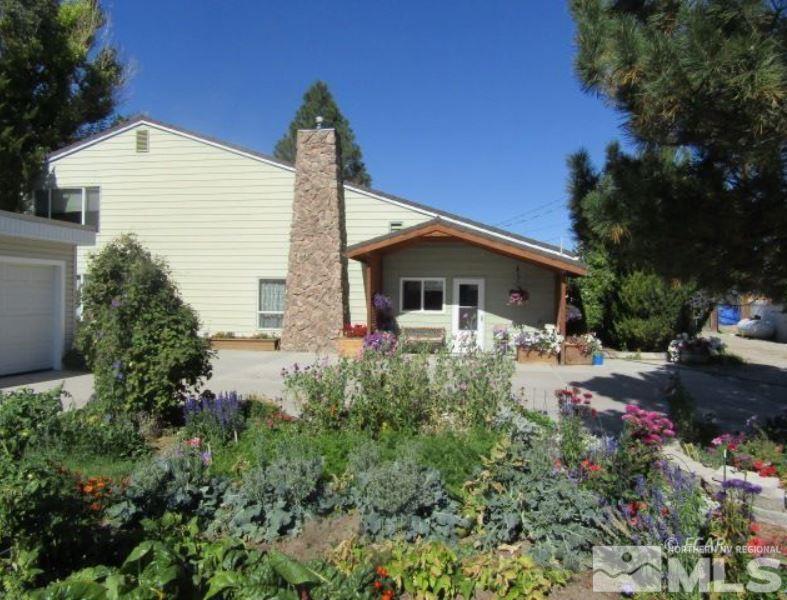275 2nd Street Property Photo 2