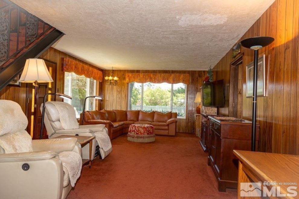 275 2nd Street Property Photo 7