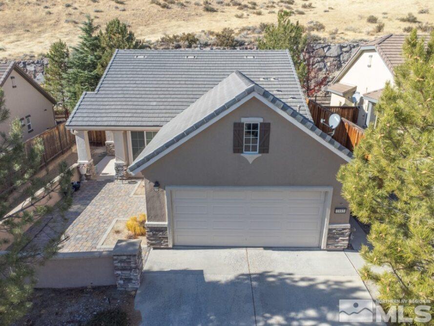 1885 Trailcreek Way Property Photo 2