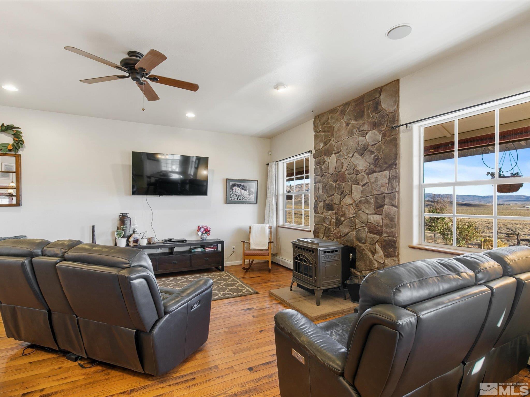 6900 Grass Valley Rd Property Photo 12