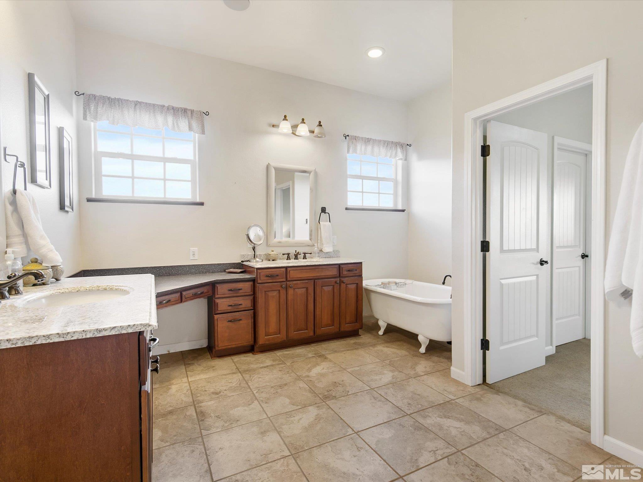 6900 Grass Valley Rd Property Photo 18