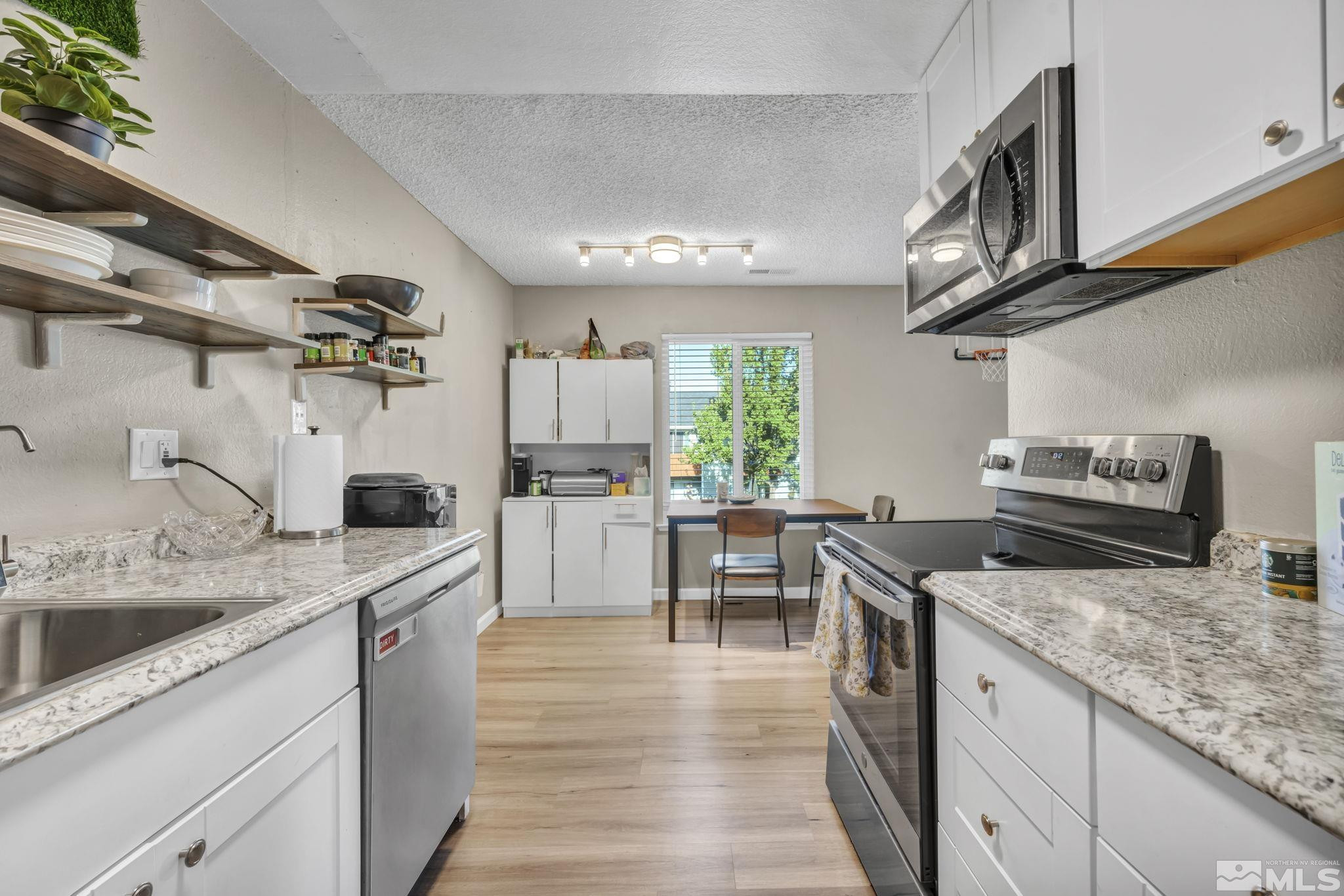 4602 Neil Road Property Photo 17