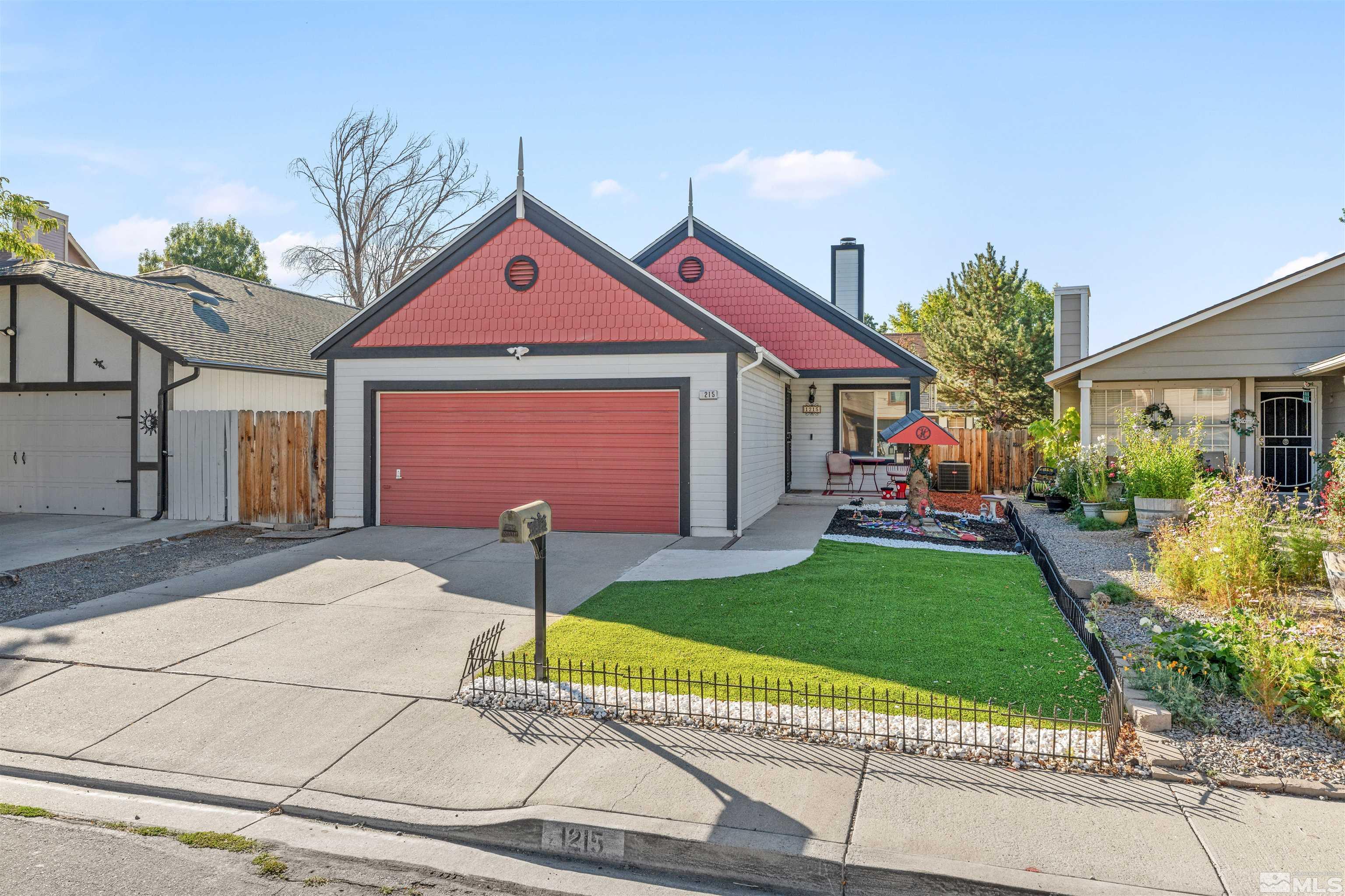 1215 Gilly Lane Property Photo