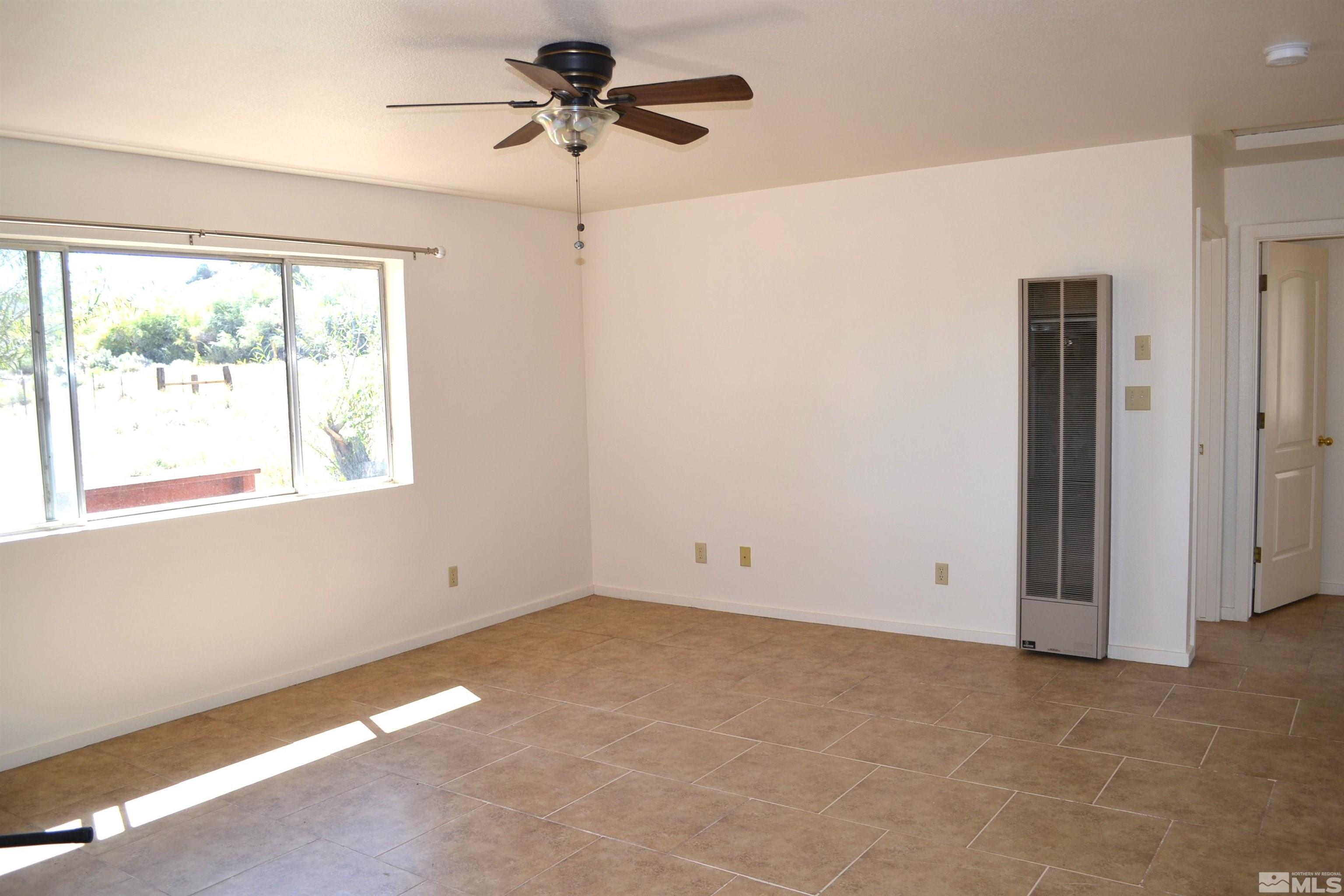 22 Long View Ln Property Photo 3