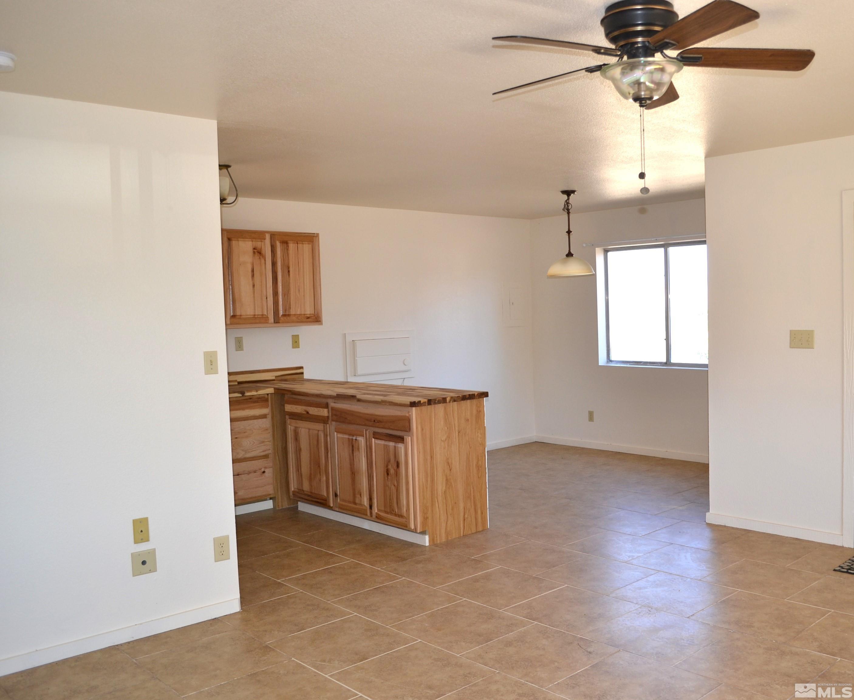 22 Long View Ln Property Photo 6