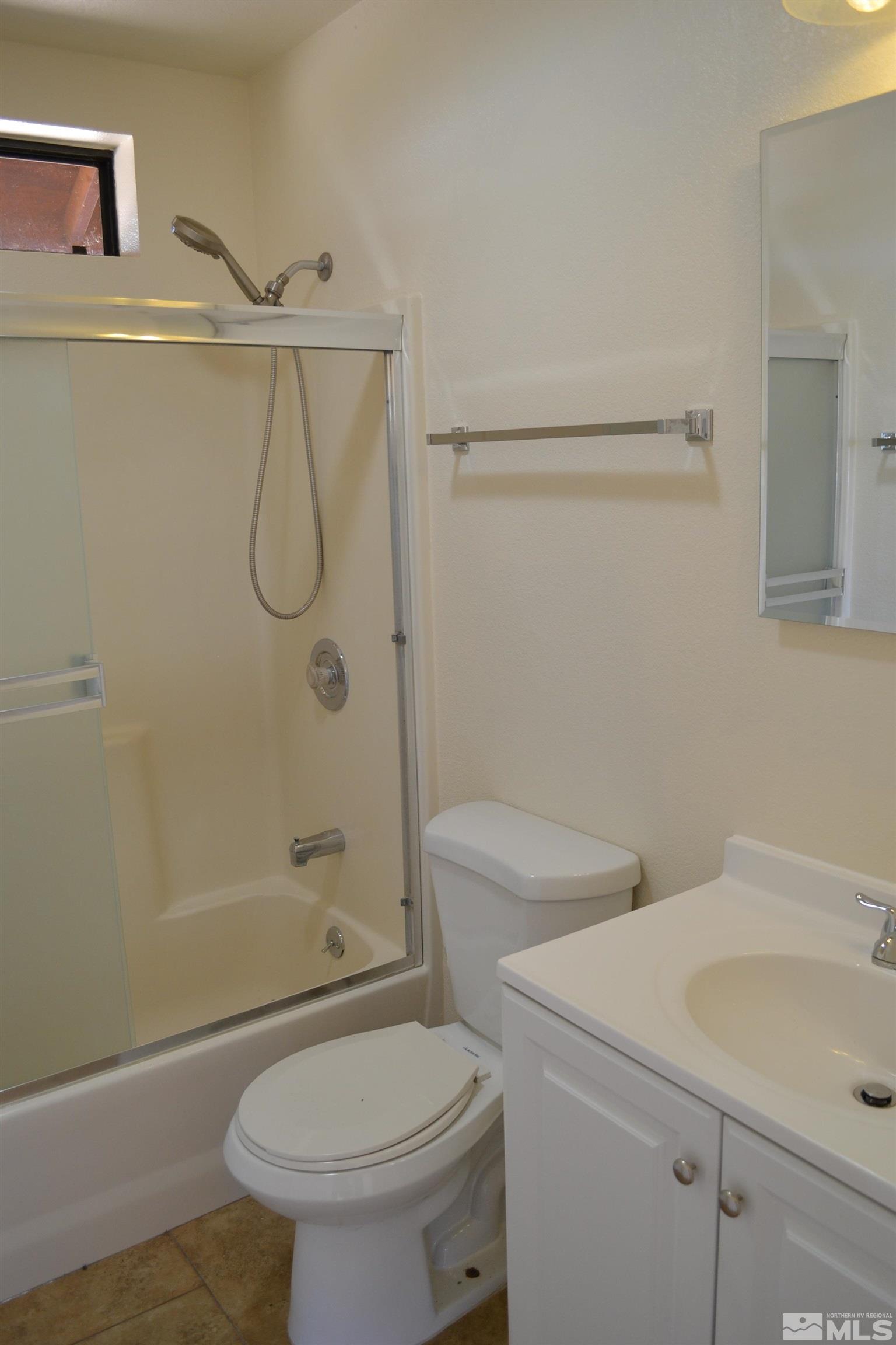 22 Long View Ln Property Photo 7