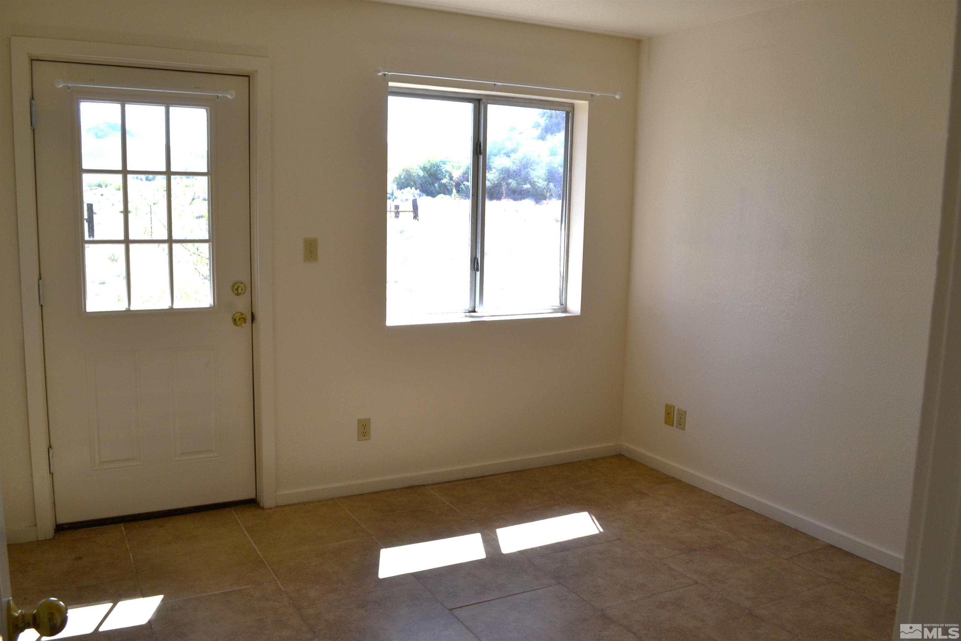 22 Long View Ln Property Photo 8