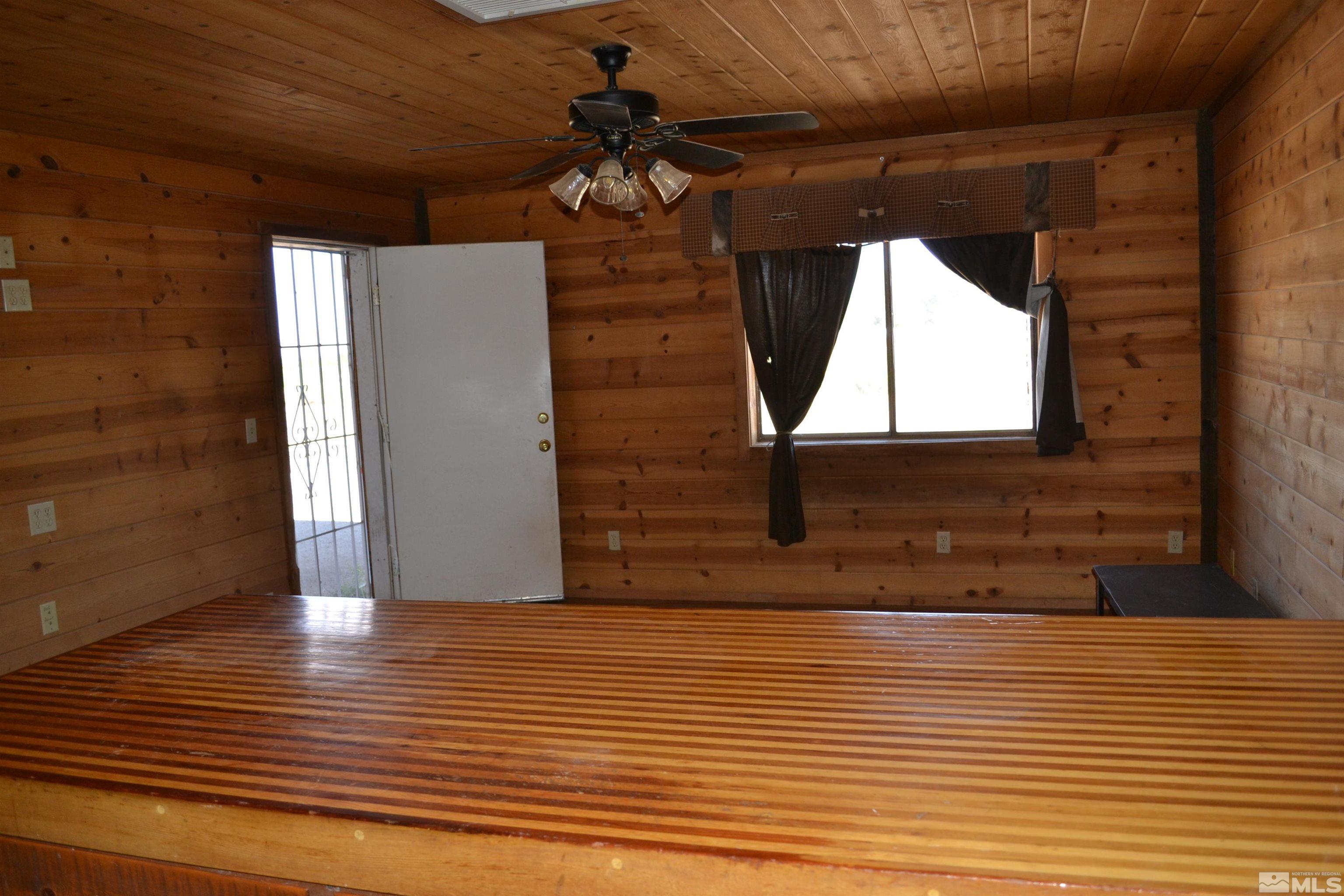 22 Long View Ln Property Photo 21