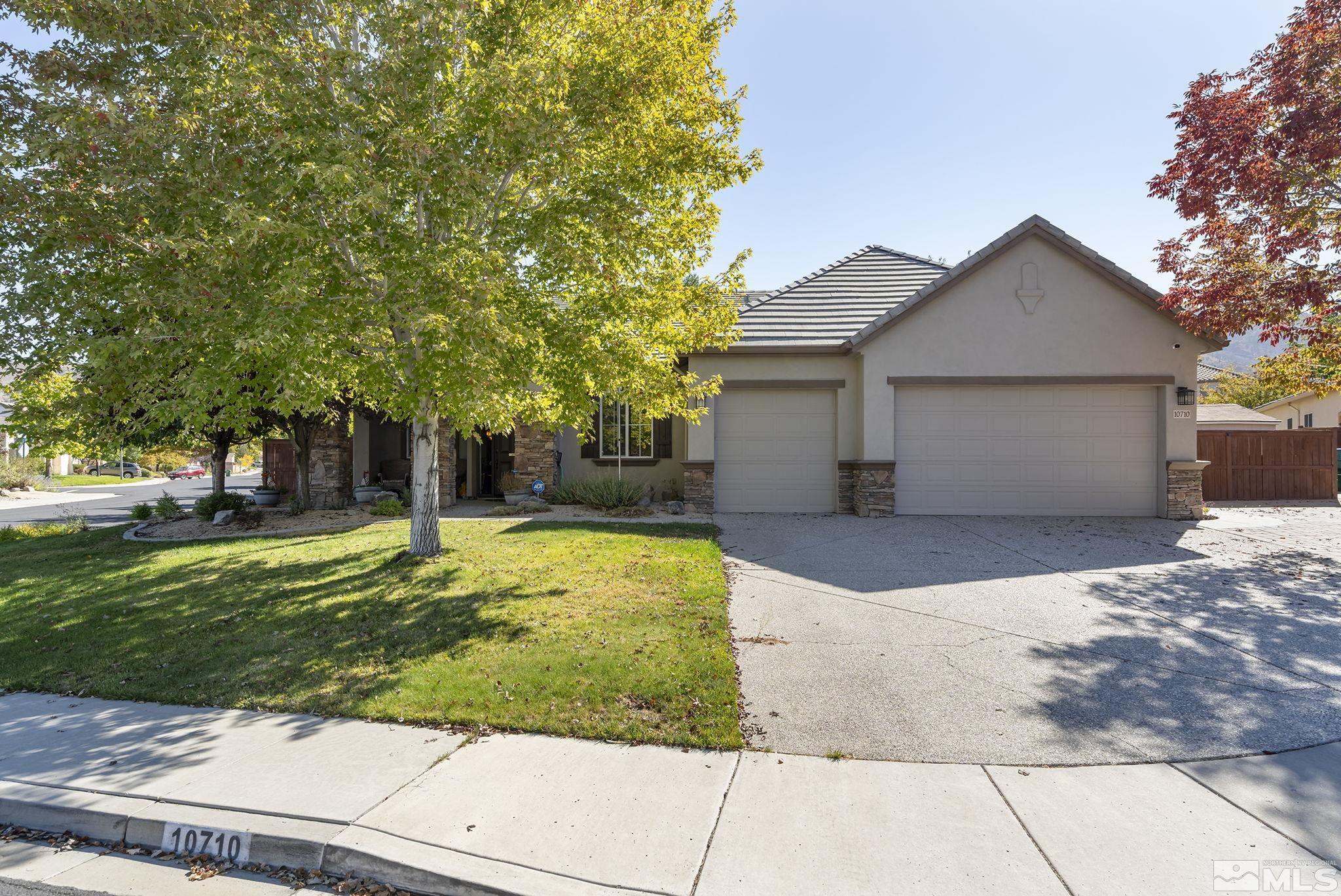 10710 Ivy Gate Property Photo 2