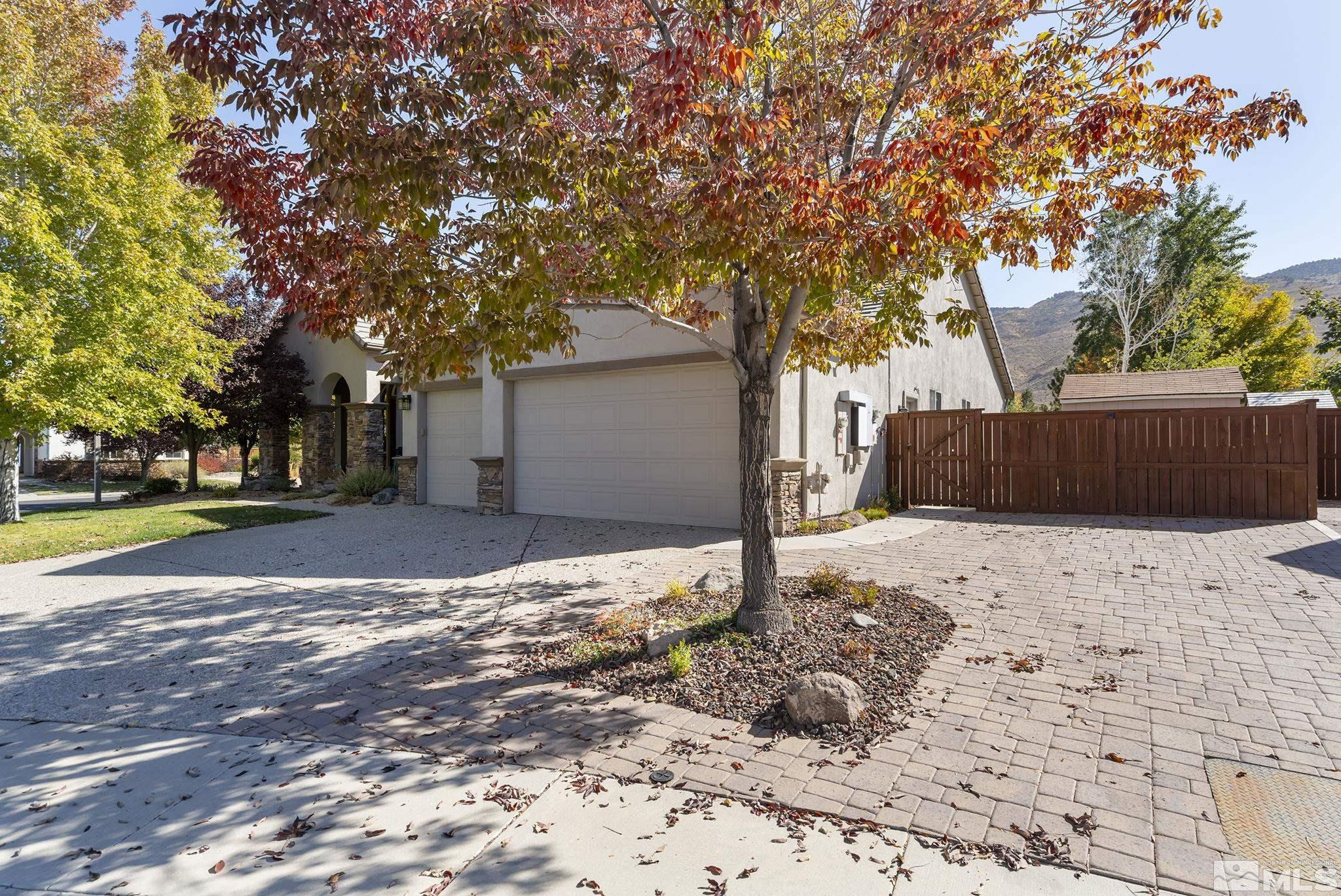 10710 Ivy Gate Property Photo 4