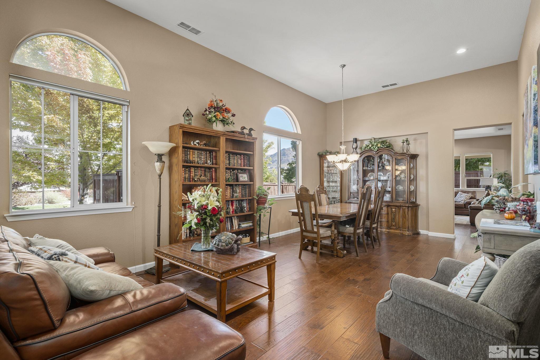 10710 Ivy Gate Property Photo 8