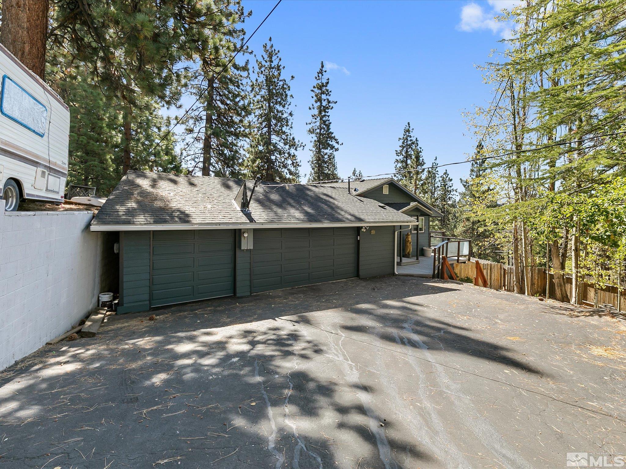 213 Cedar Ridge Property Photo 32