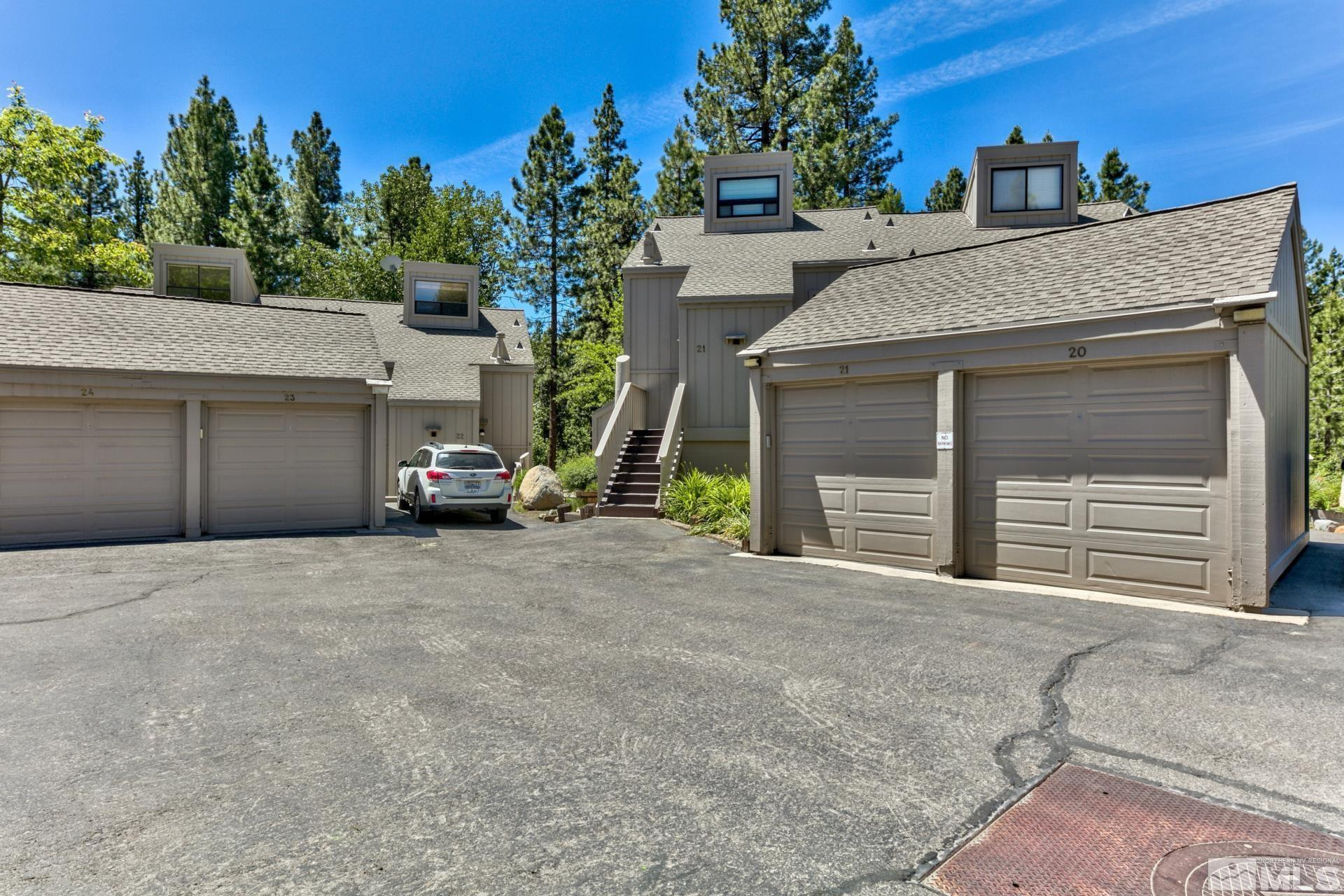 696 Village Boulevard Property Photo 4