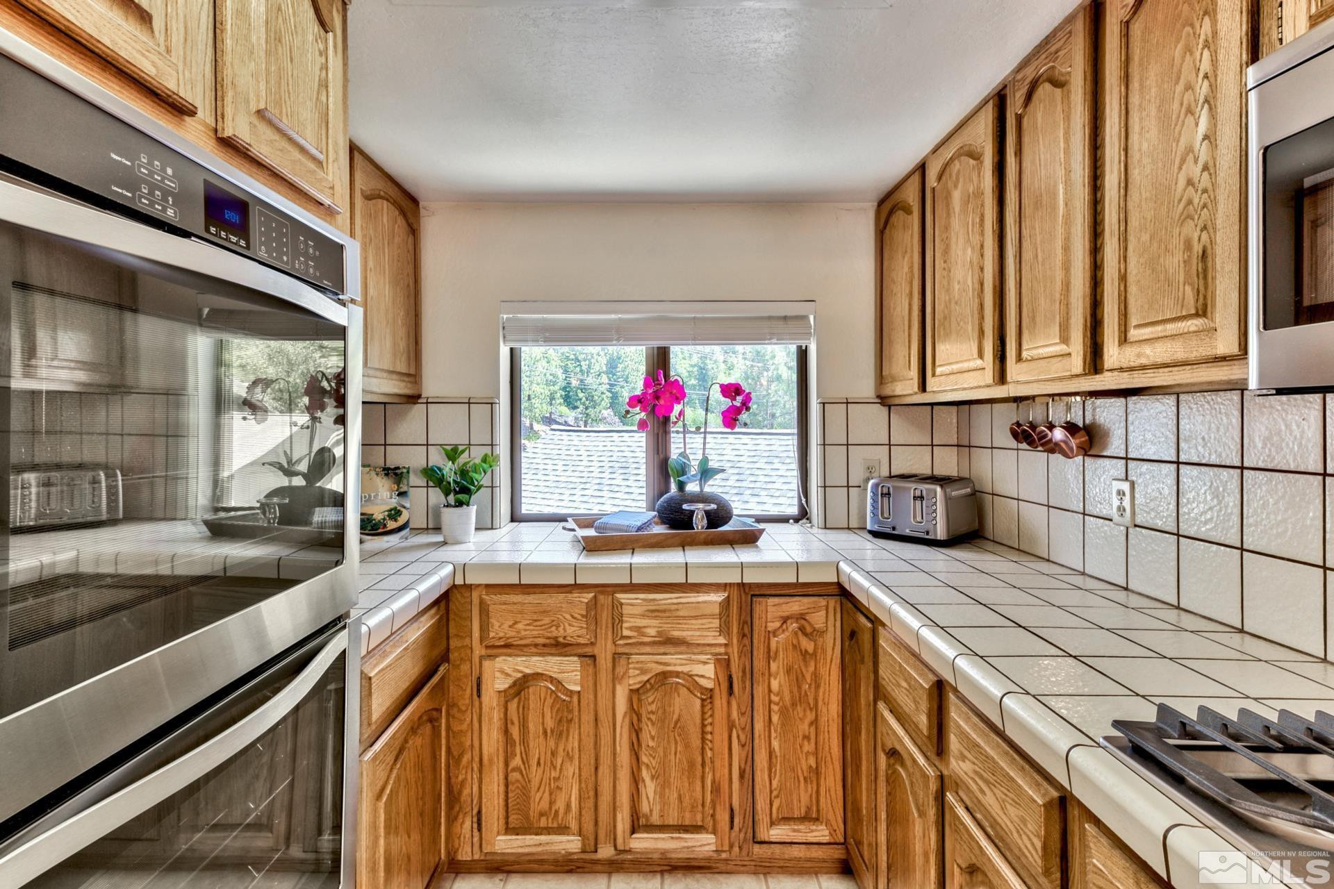 696 Village Boulevard Property Photo 9