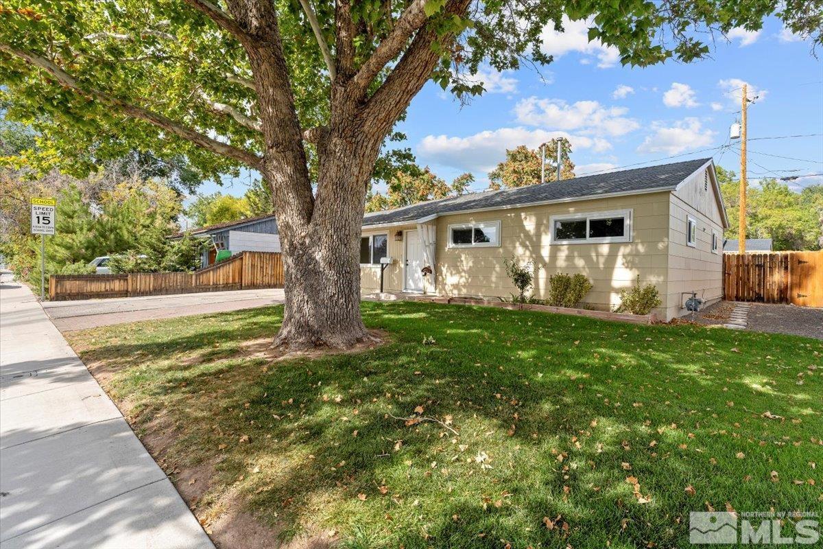 1180 Xman Way Property Photo 2