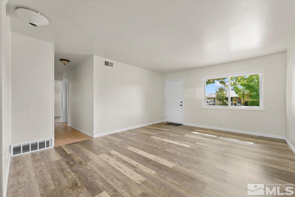 1180 Xman Way Property Photo 6
