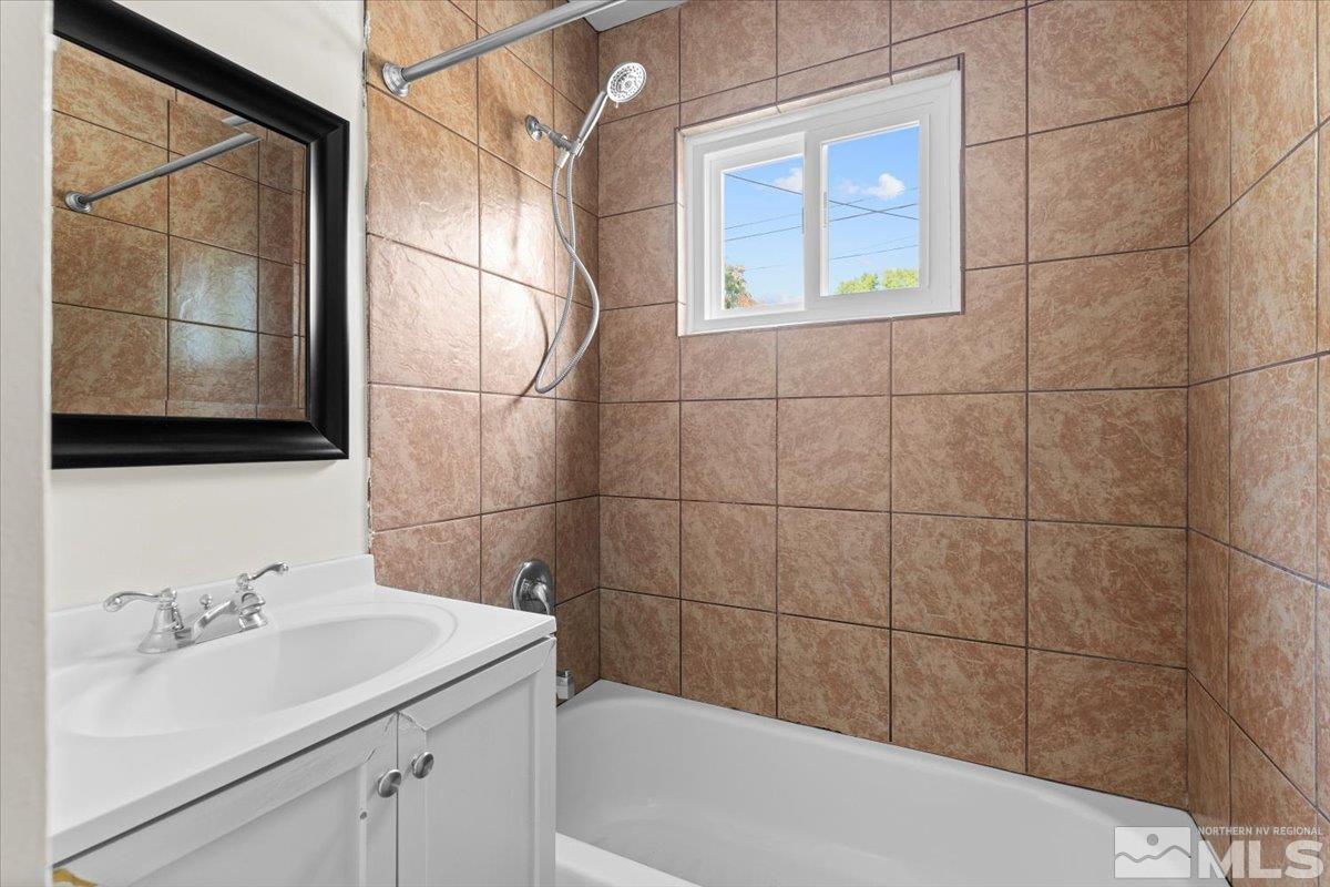 1180 Xman Way Property Photo 14